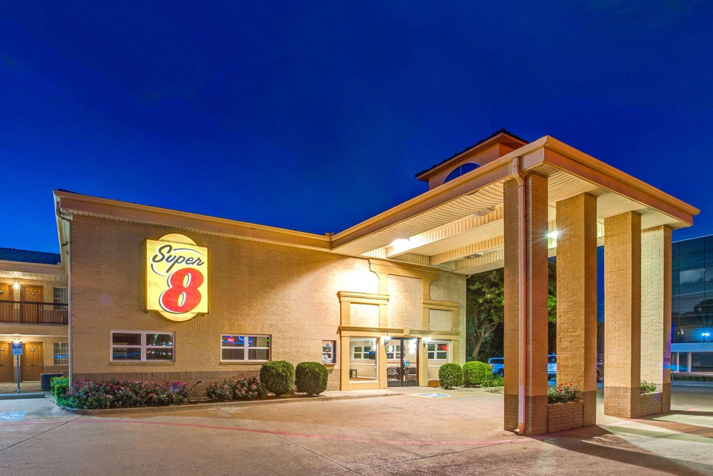 Hotel Super 8 by Wyndham Richardson Dallas