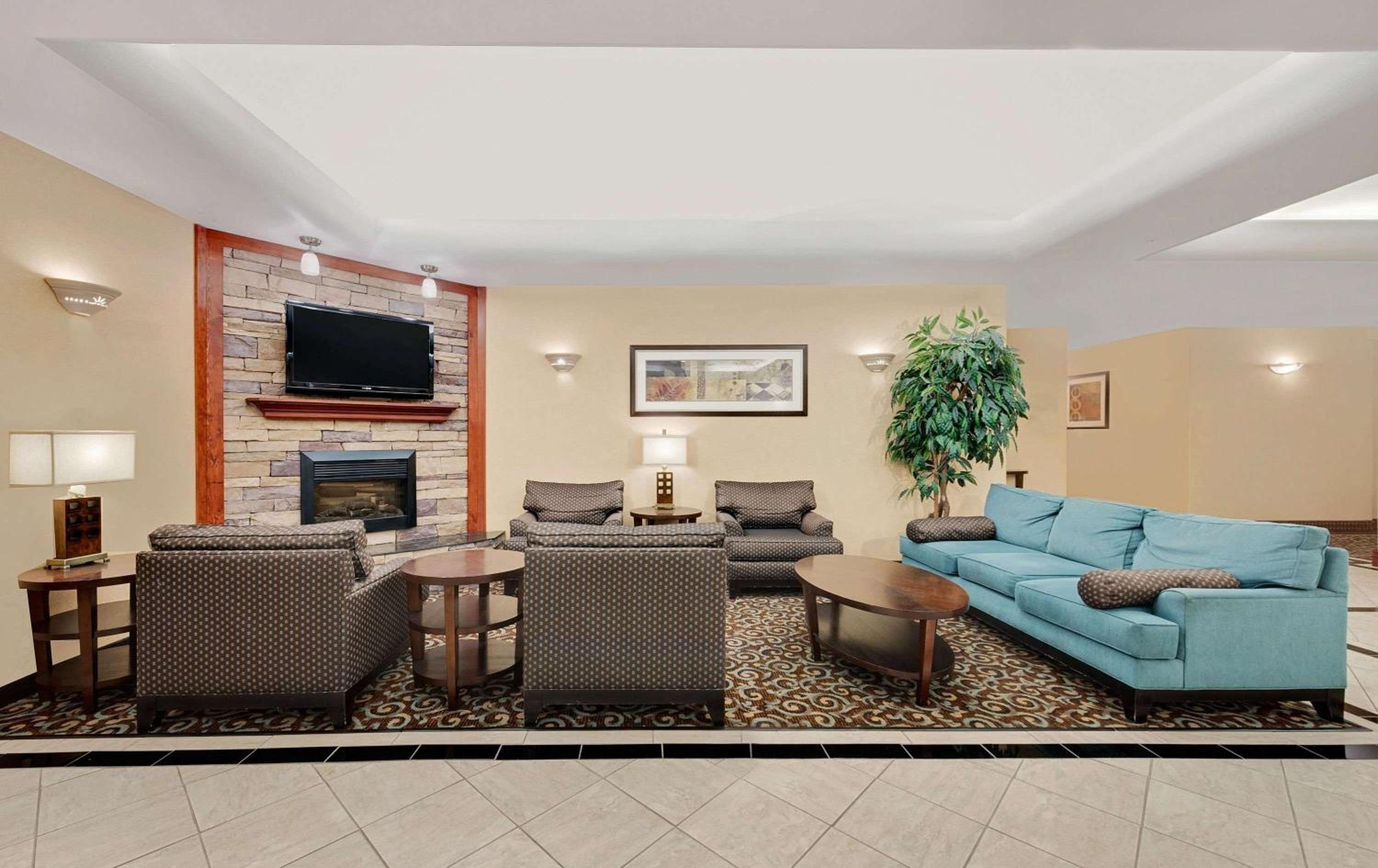 Sonesta Essential Hotels Odessa view 4