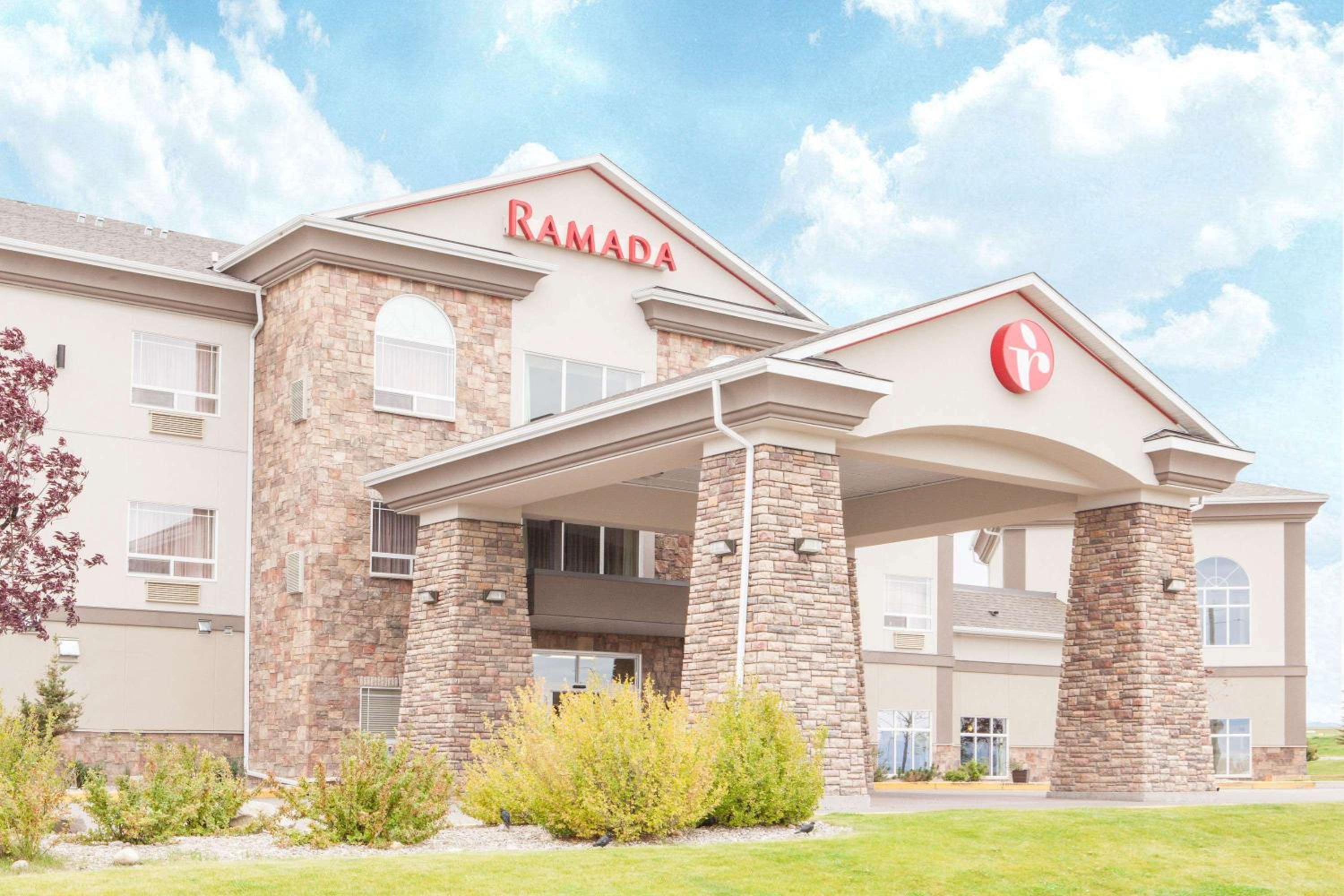 Hotel Ramada by Wyndham Pincher Creek