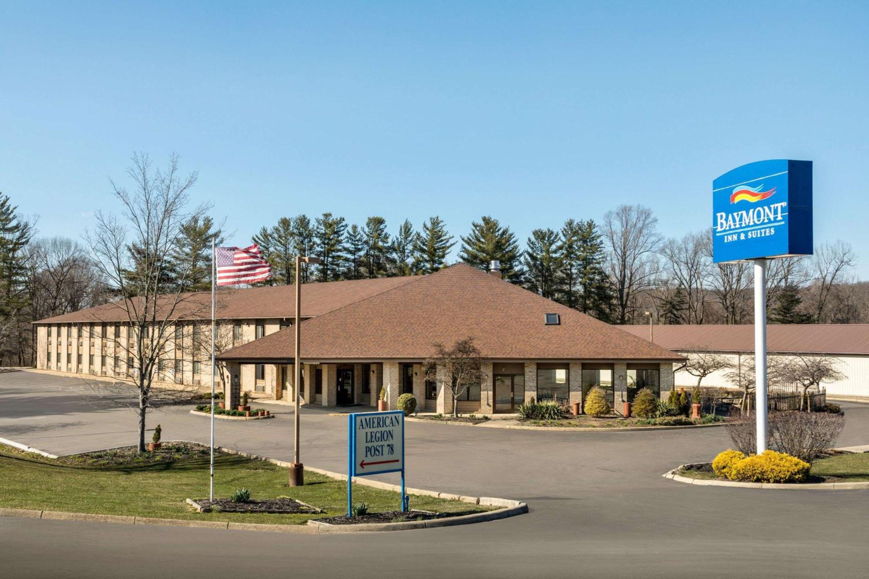 Logan Vacations - Baymont by Wyndham Logan - Property Image 7
