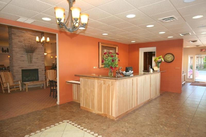 Trails End Motel Sheridan view 3