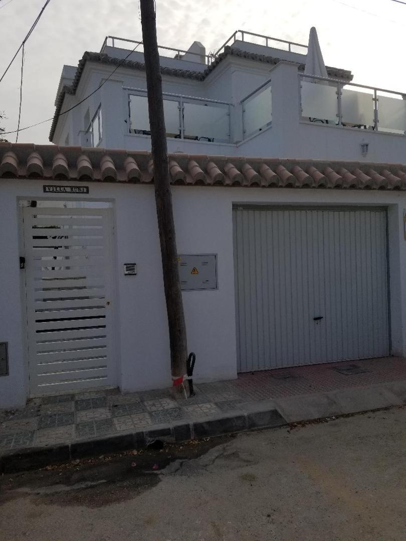 Superior family town centre villa close to beach in peaceful residential zone view 4