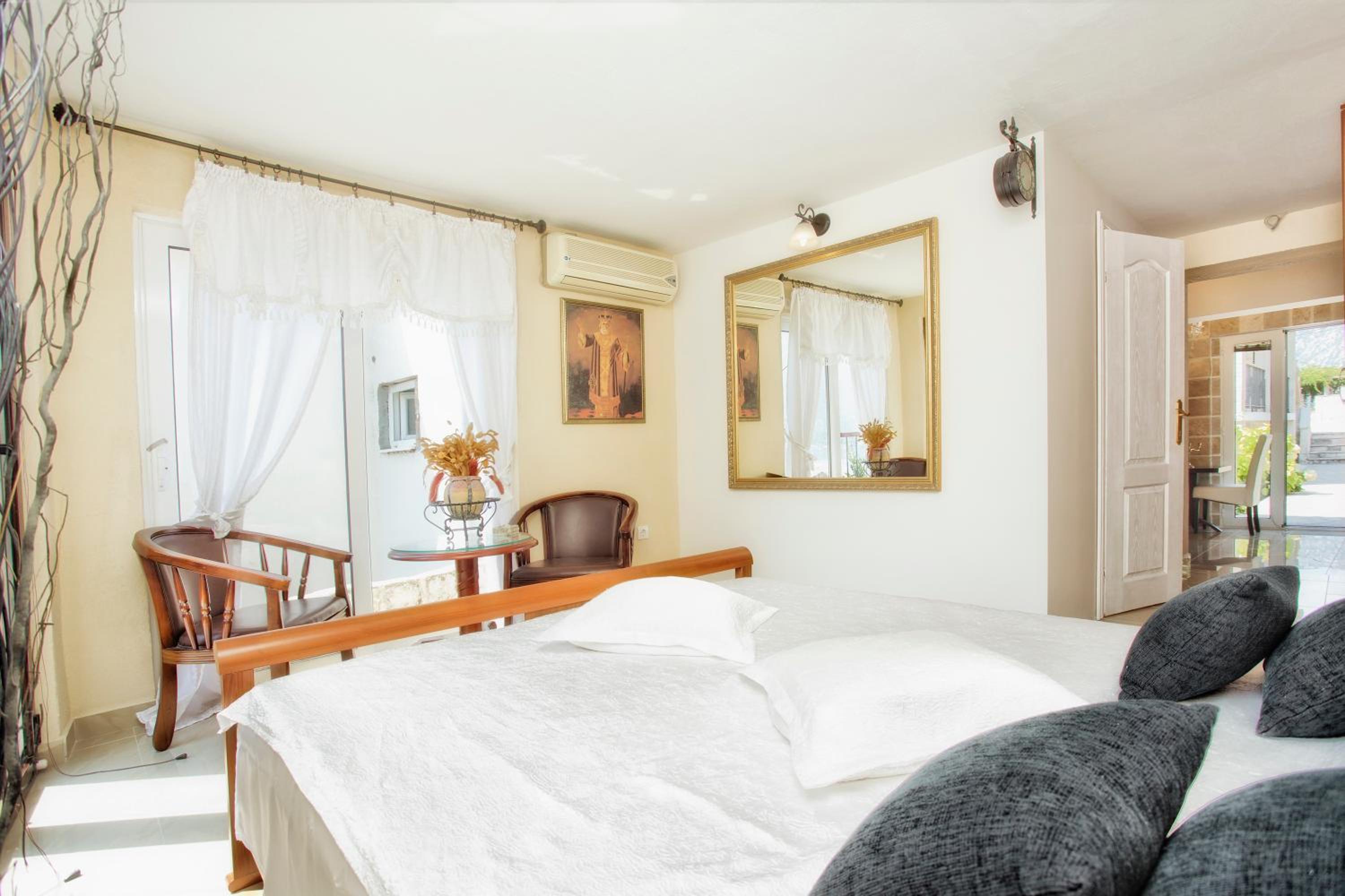 Apartments Admiral