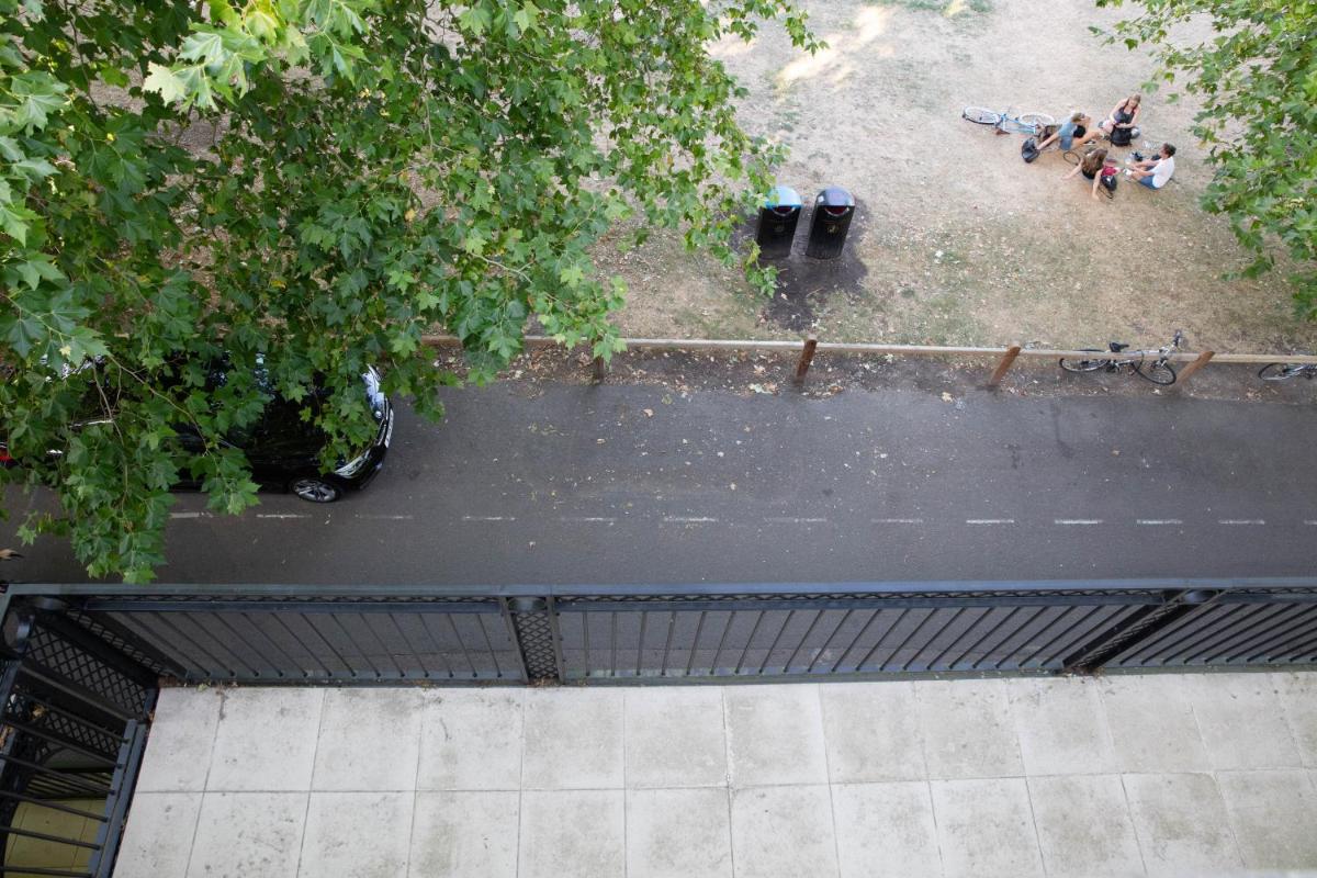 Photo 23