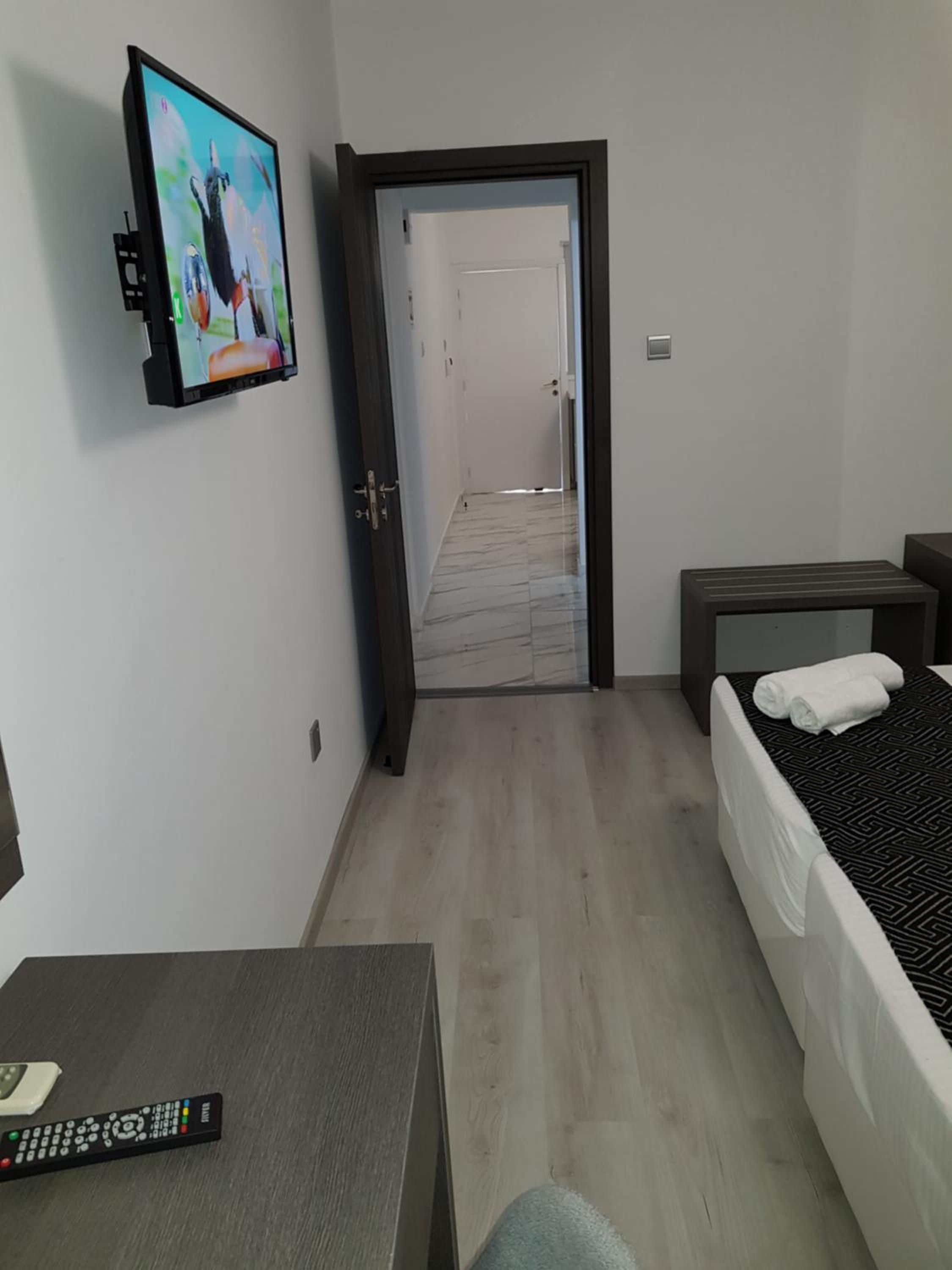 Les Palmiers Petrou Apartments view 5