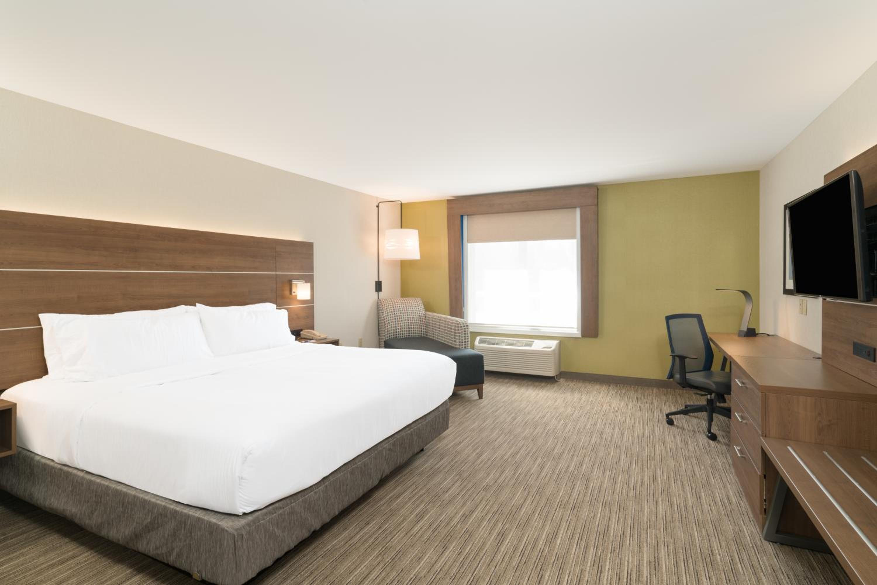 Holiday Inn Express Radcliff Fort Knox by IHG view 5