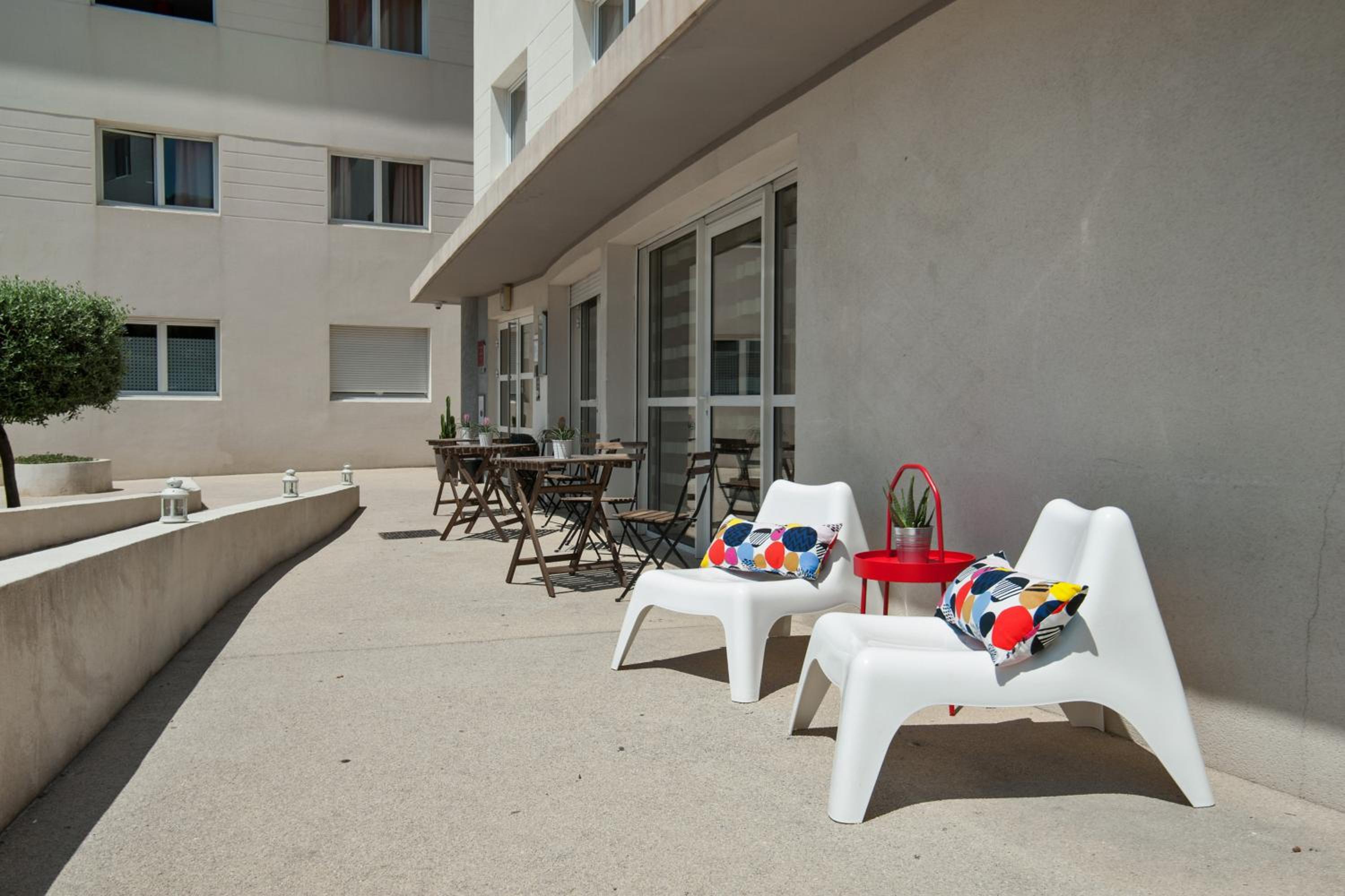 Vitrolles Vacations - Appart'City Classic Marseille Aeroport - Vitrolles - Property Image 3