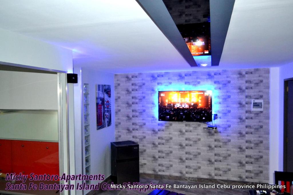 Micky Santoro -Apartments view 3