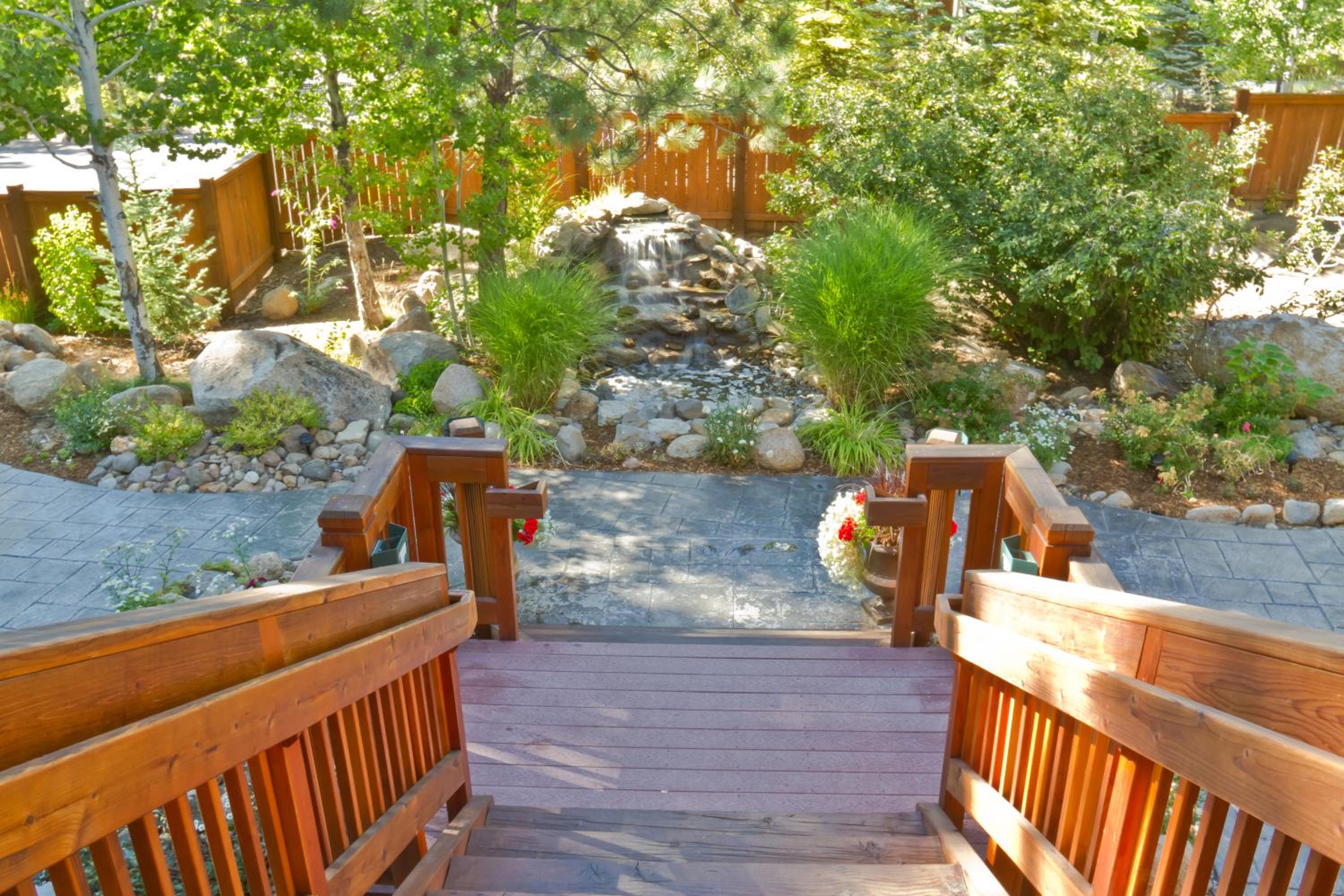 Lake Tahoe Vacations - North Lake Lodges Villas - Property Image 7