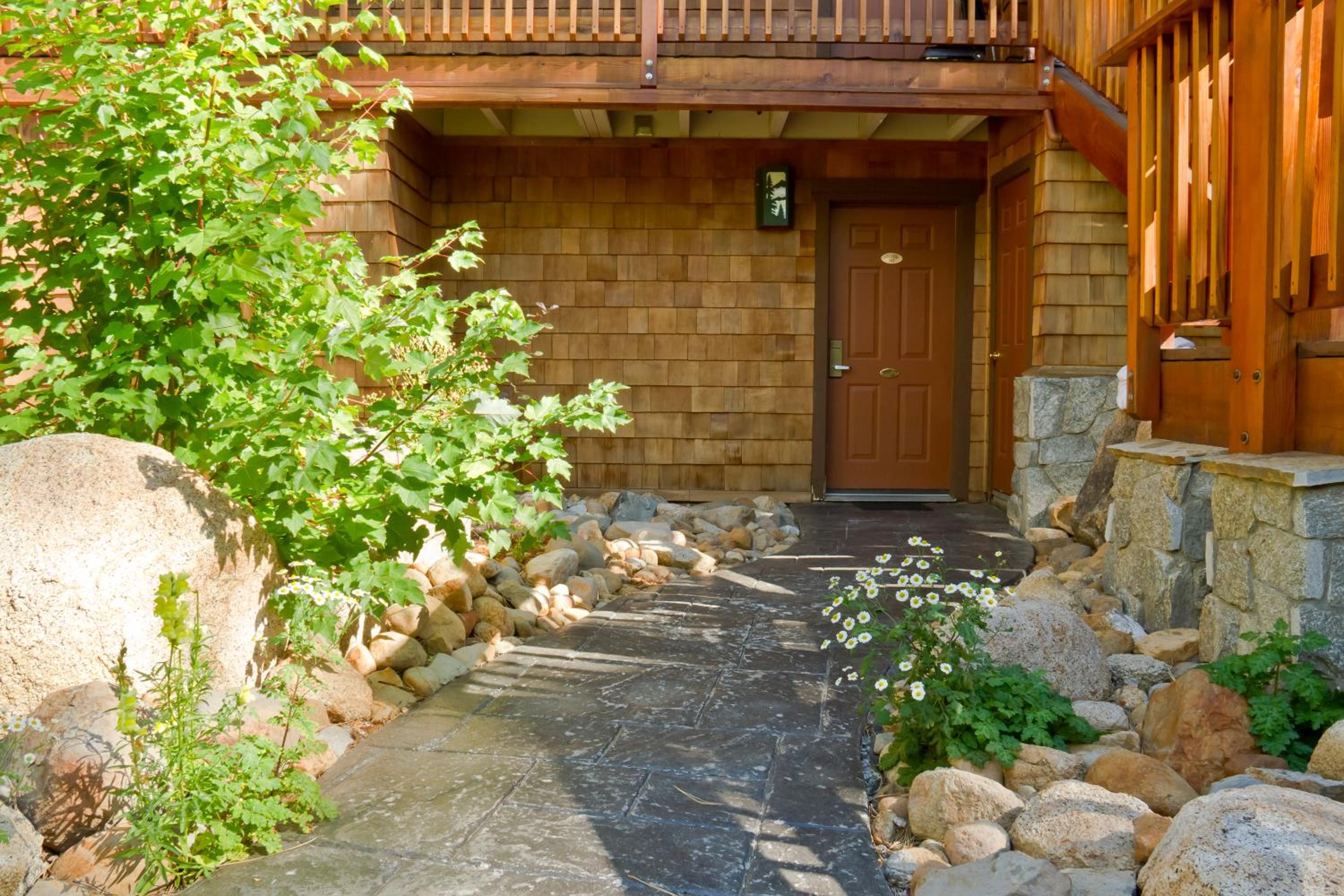Lake Tahoe Vacations - North Lake Lodges Villas - Property Image 4