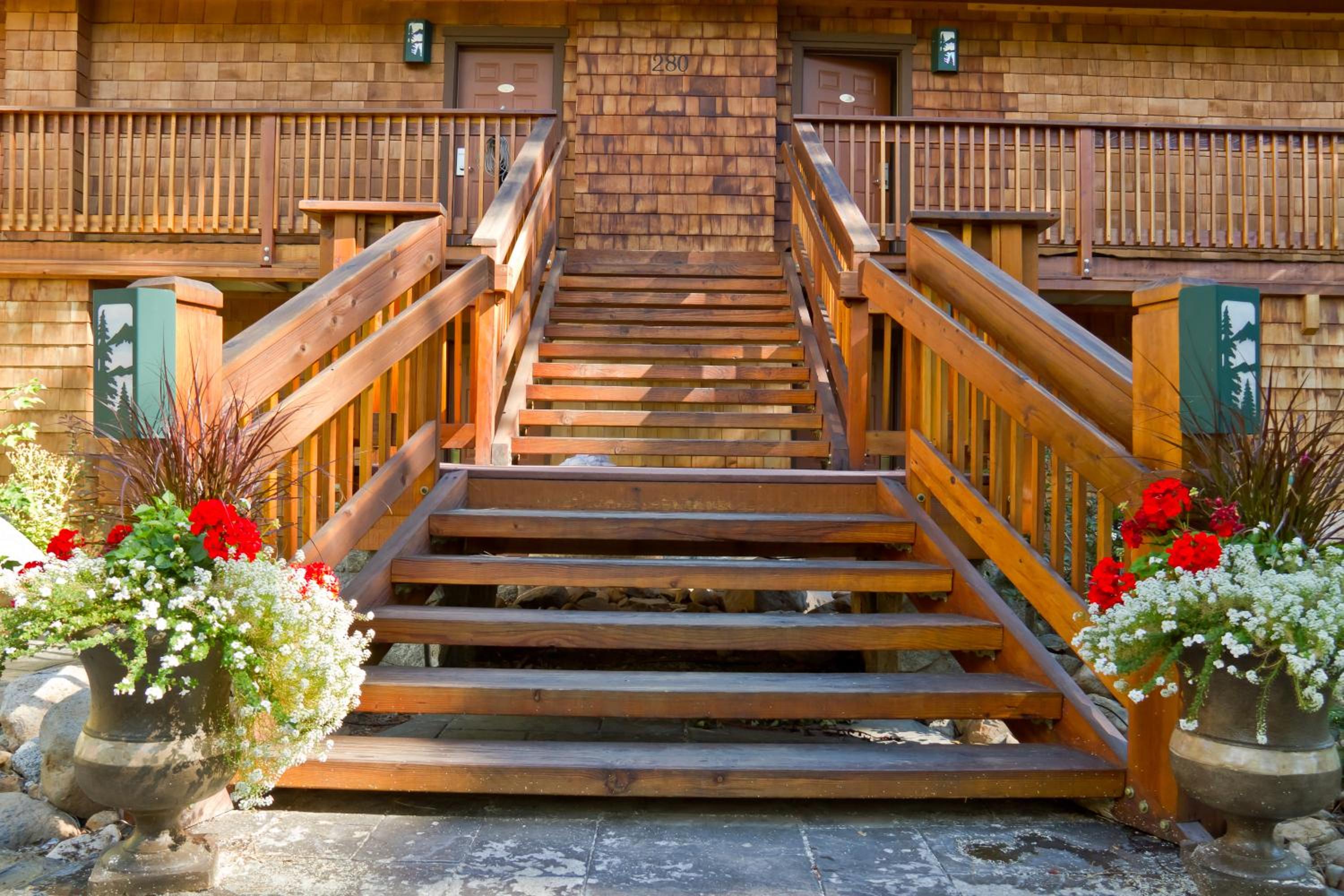 Lake Tahoe Vacations - North Lake Lodges Villas - Property Image 8