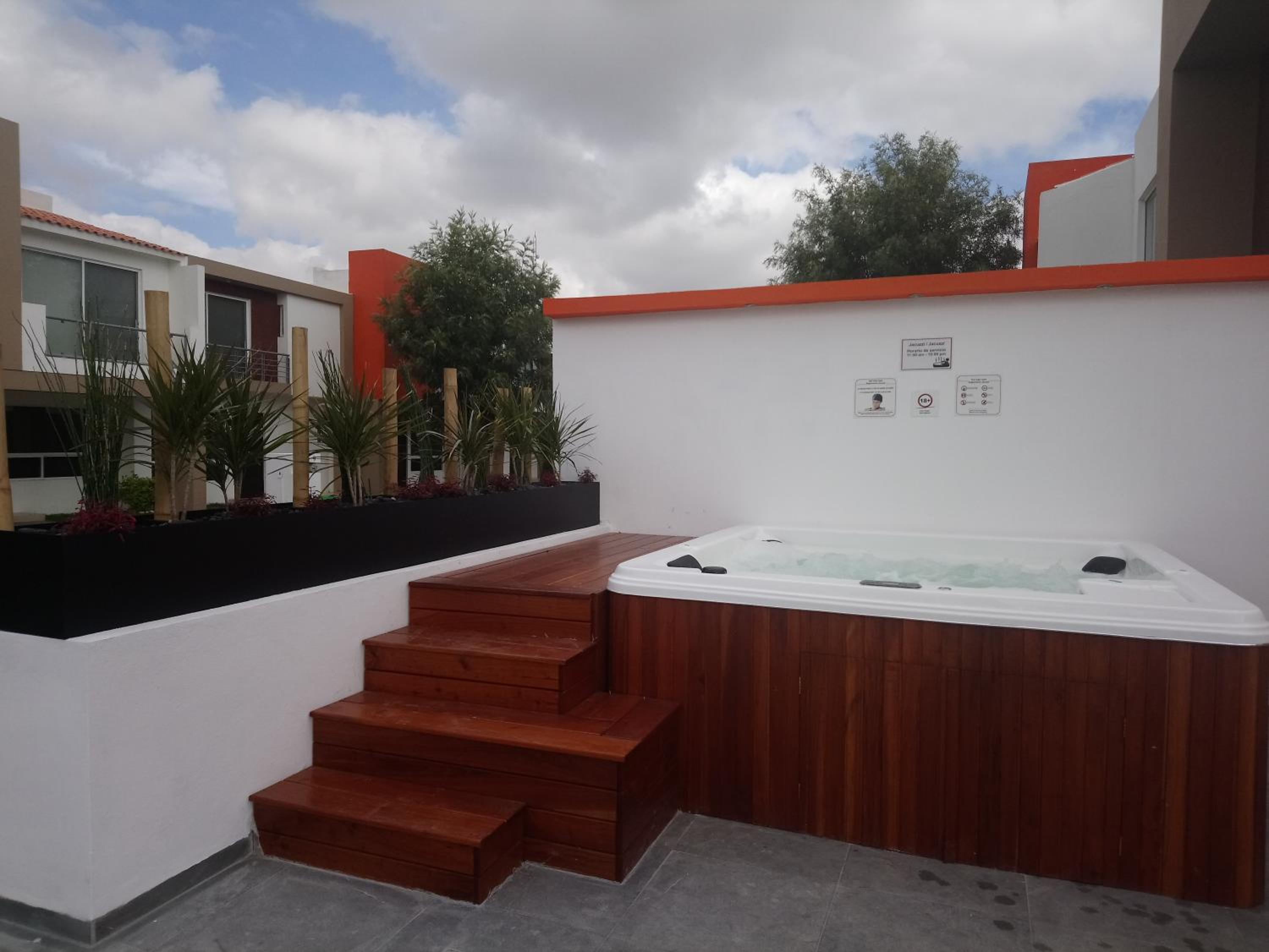Jacuzzi