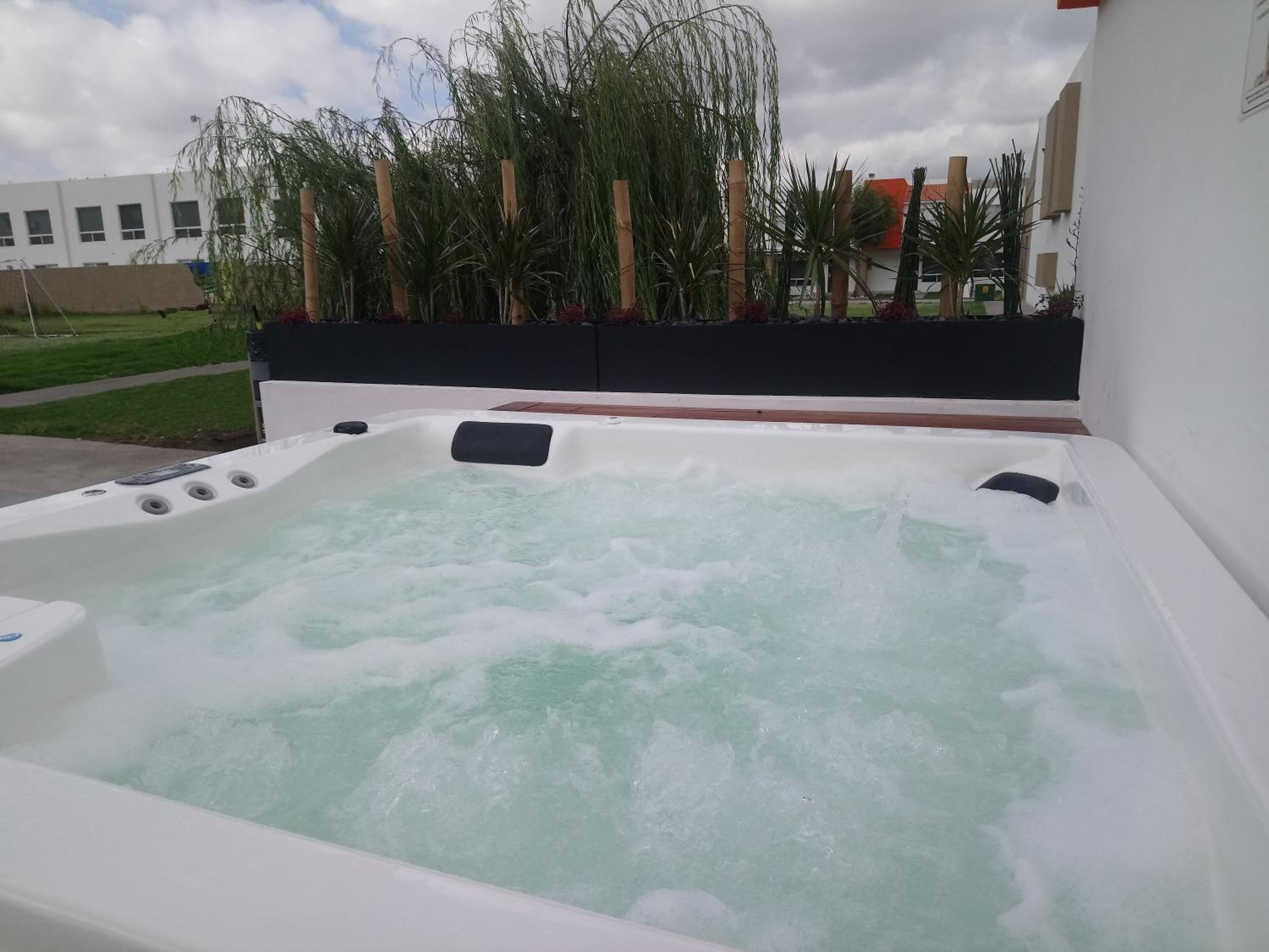 Jacuzzi