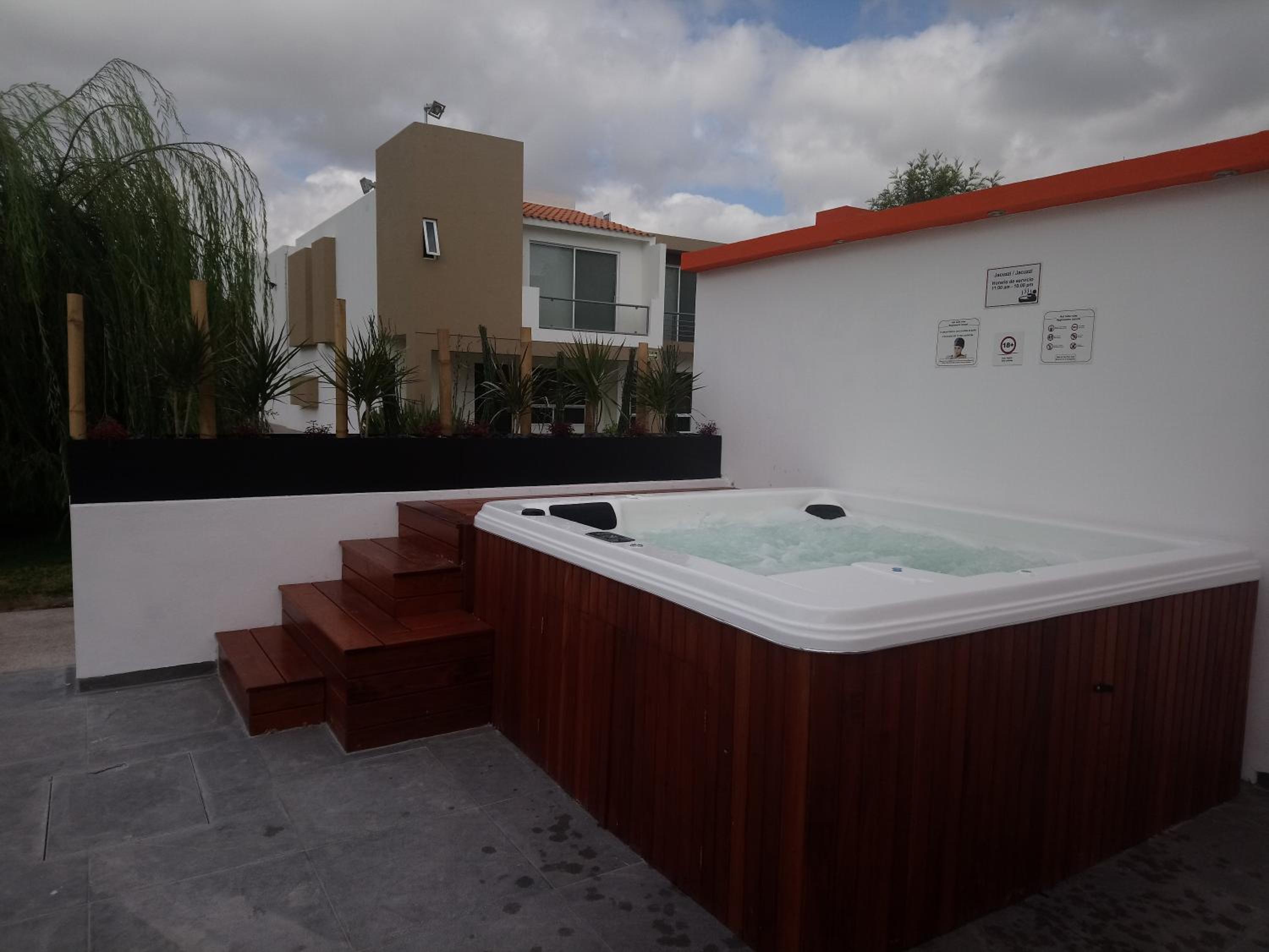 Jacuzzi