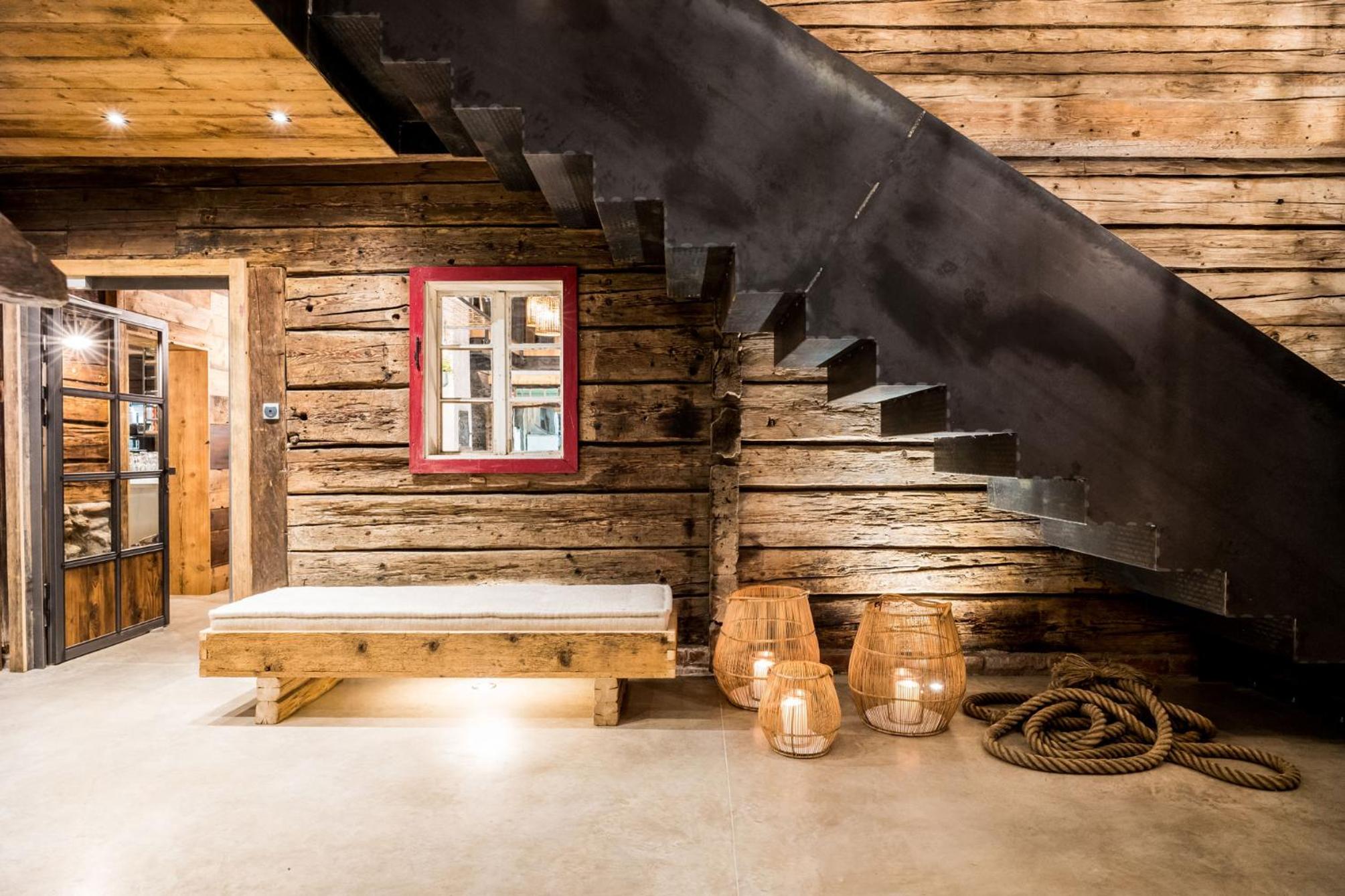 Peakini Farmhaus