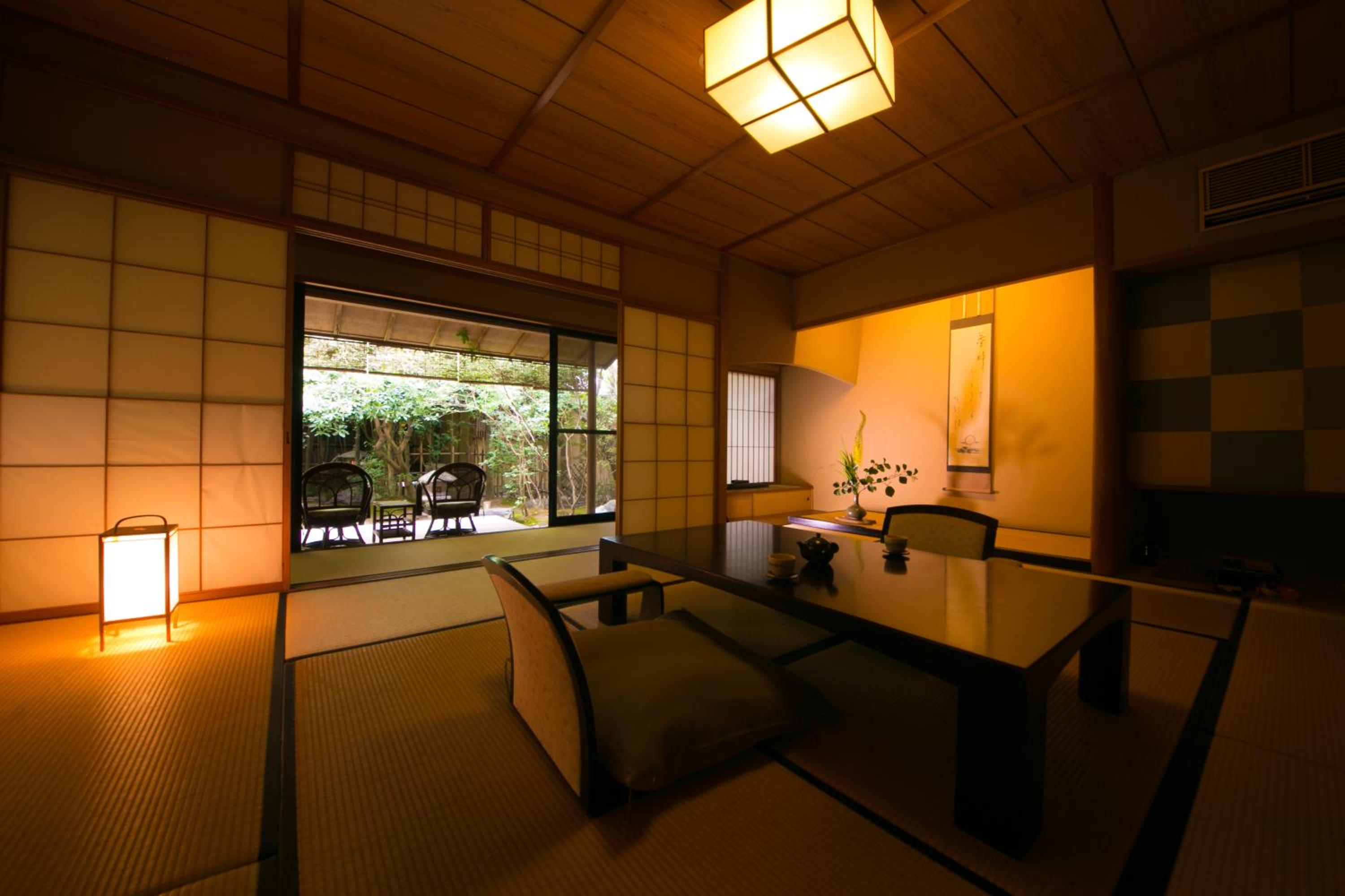 Yakakutei