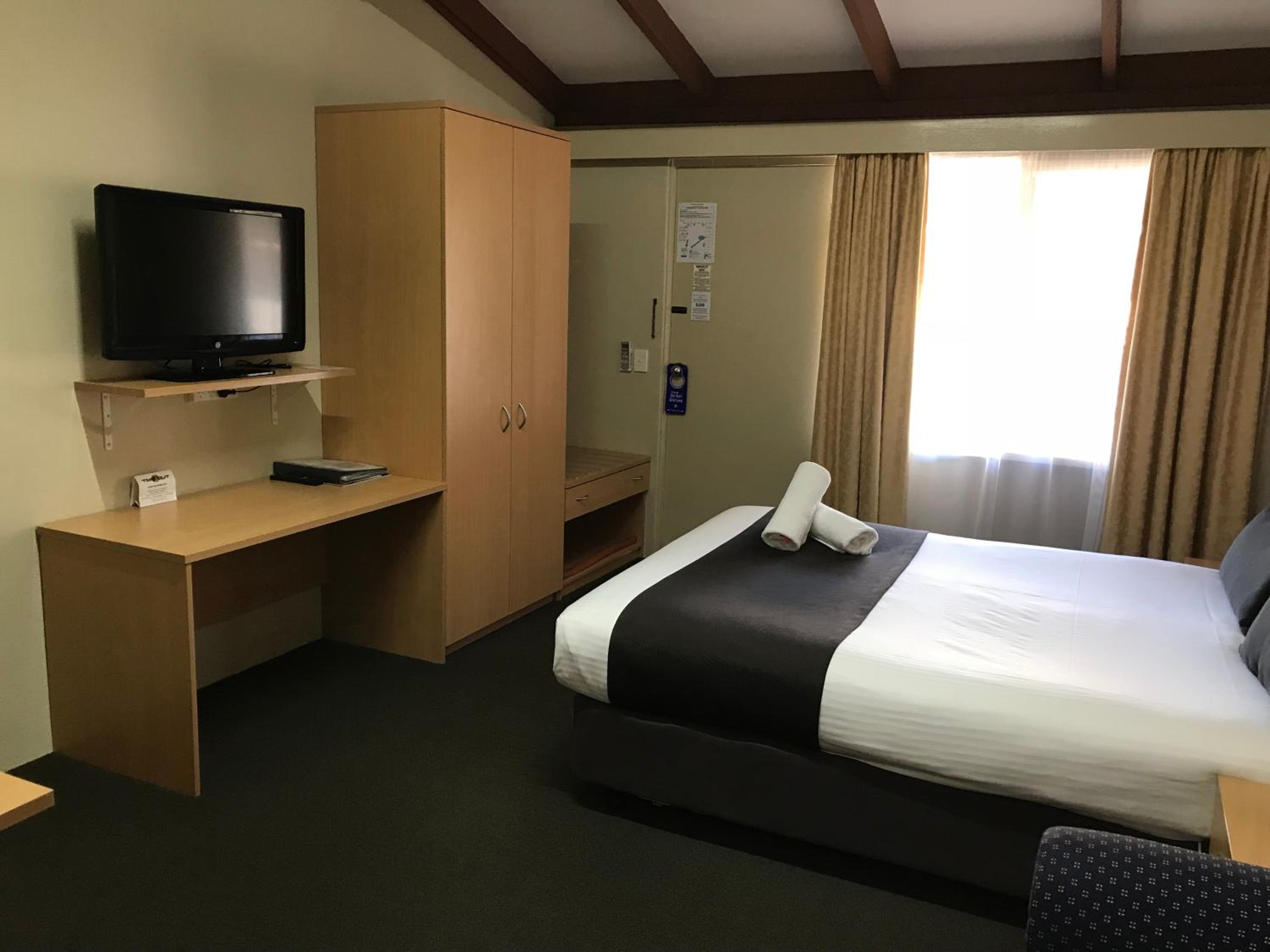 Hideaway Motor Inn