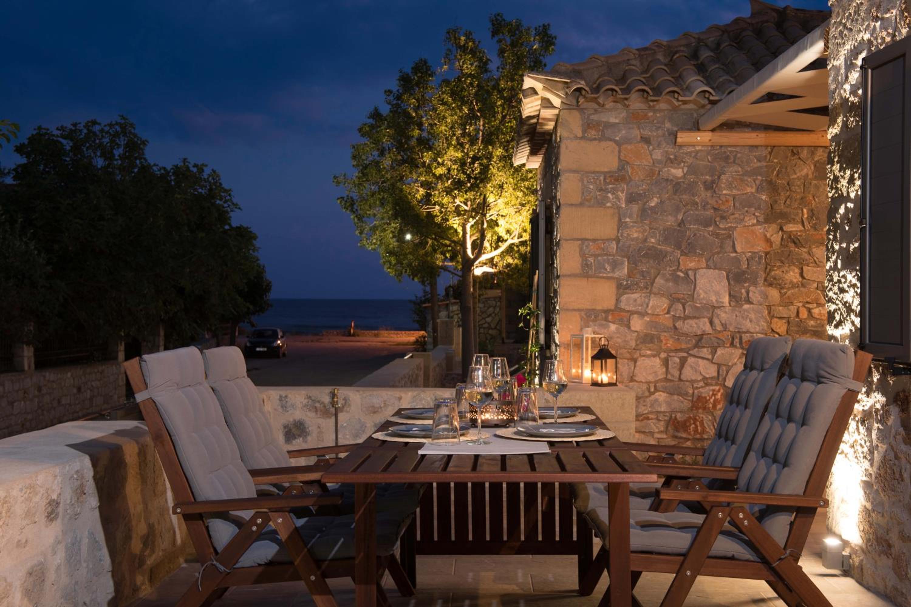Calme Suites Mani