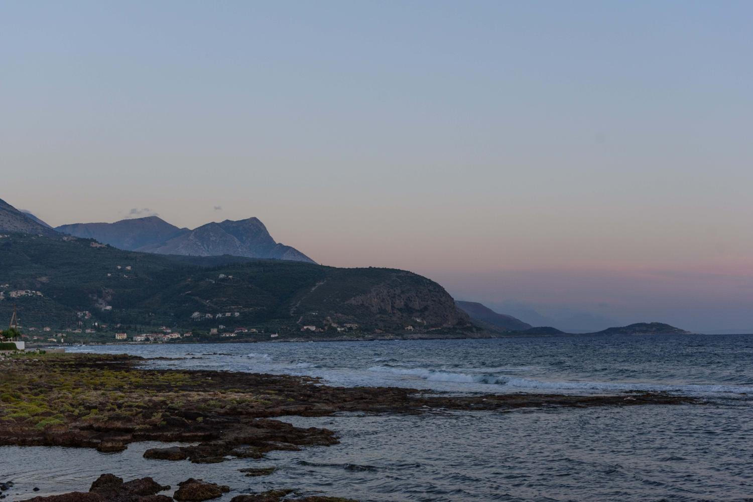 Calme Suites Mani