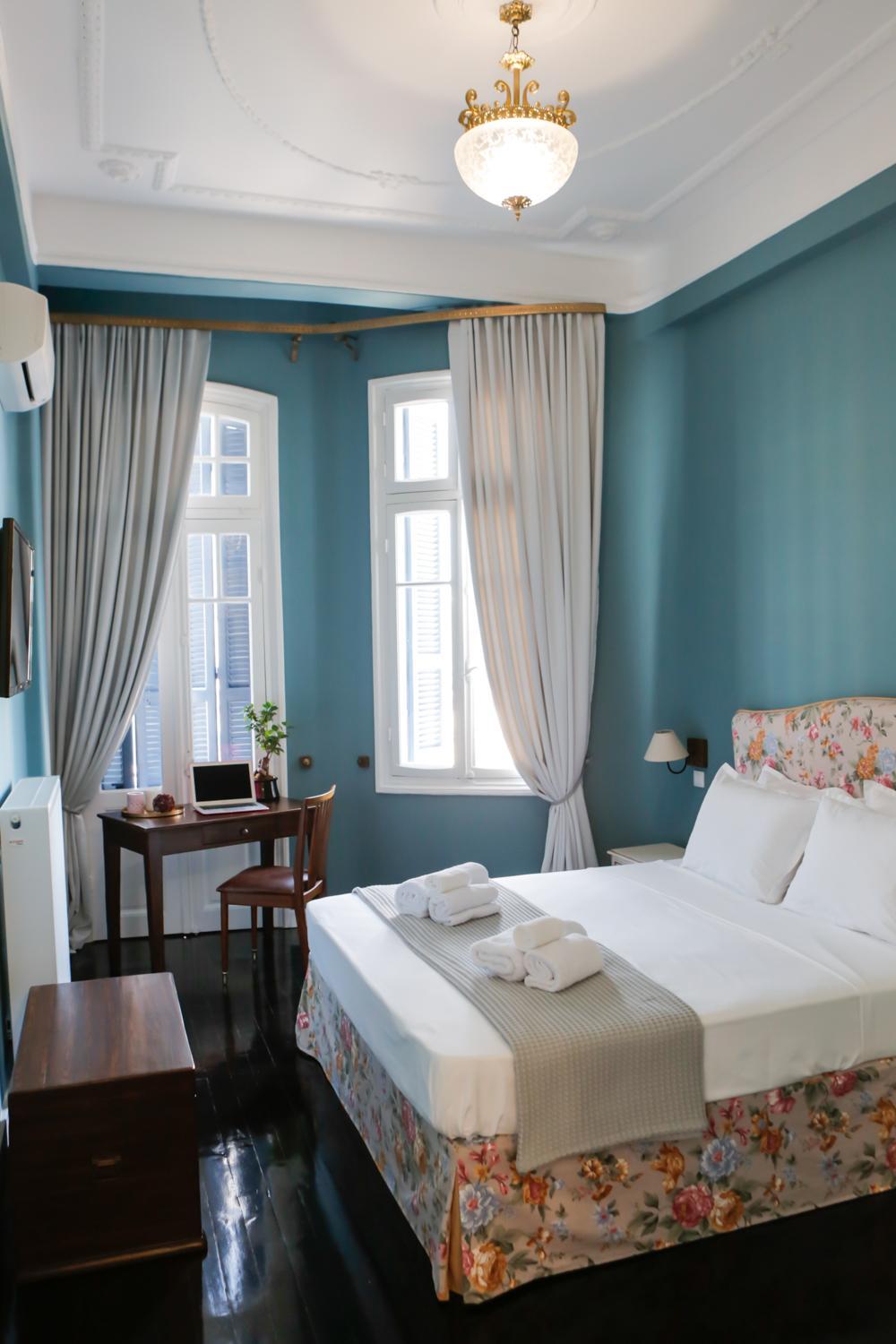 # Alegra Apartment , 10mtrs from VENIZELOU Metro Station