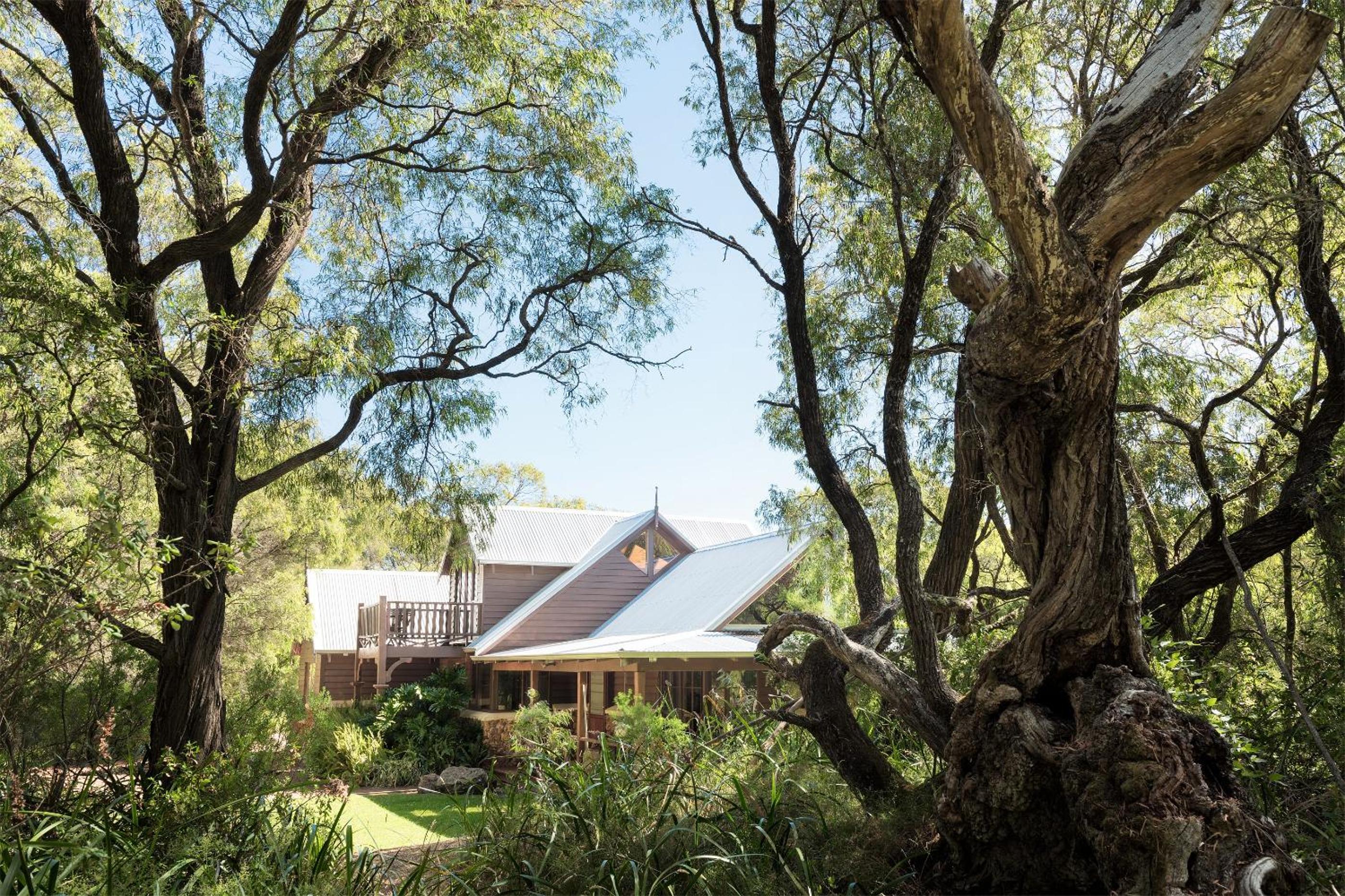 William Bay Cottages