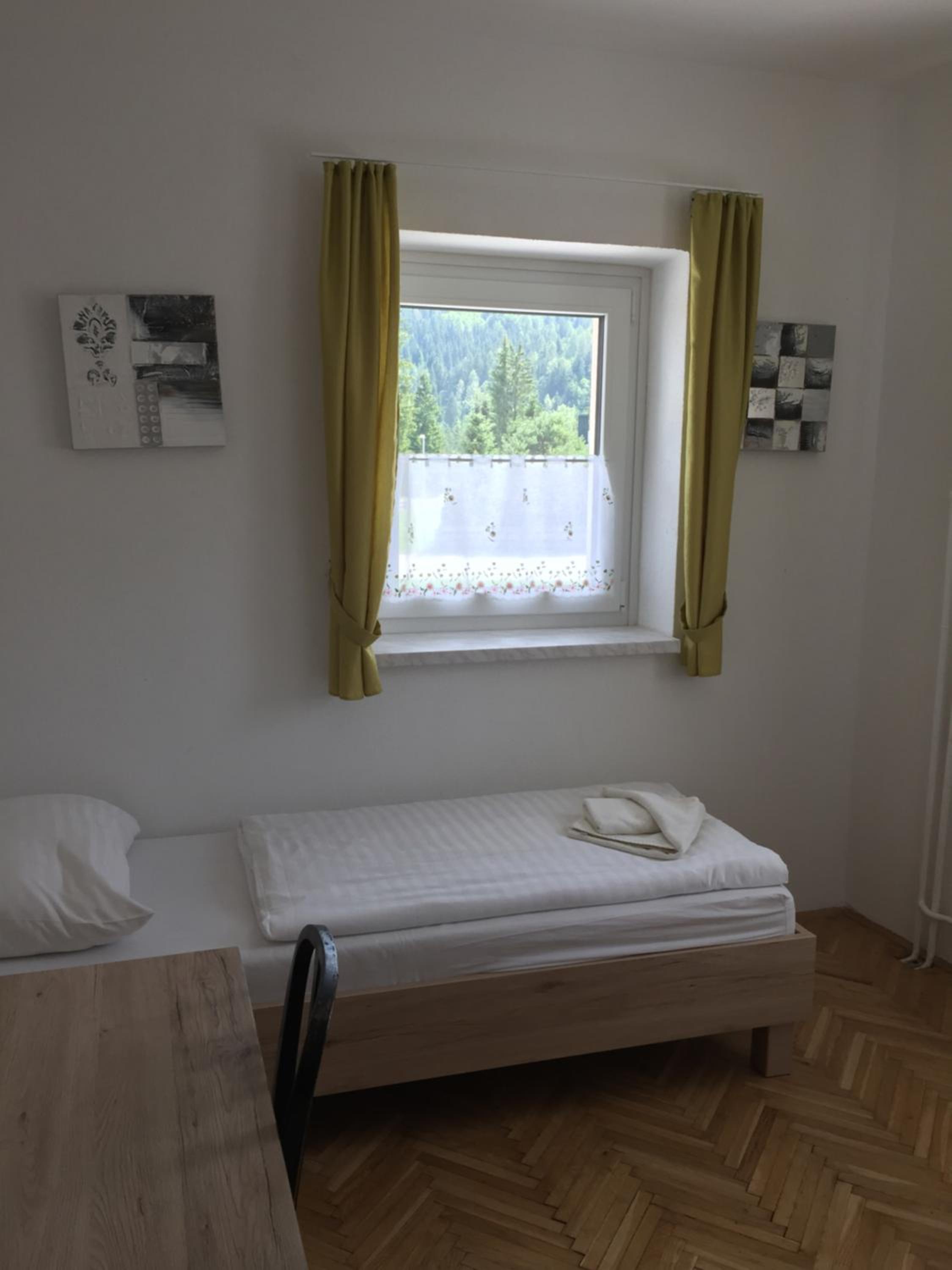 Apartmaji in sobe Tina view 3