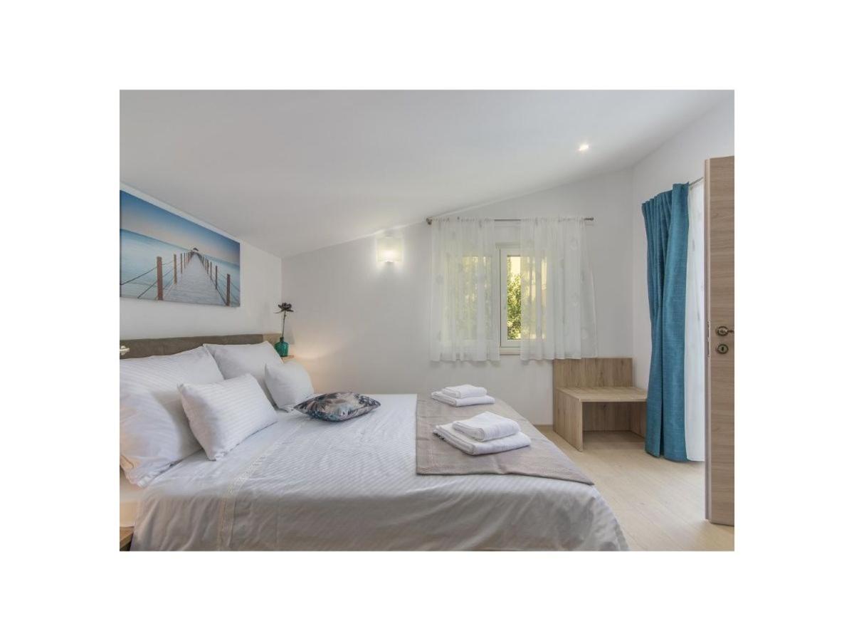 Villa Romi M - Property Image 13