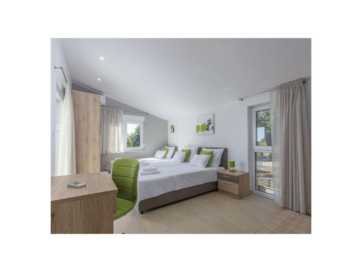 Villa Romi M - Property Image 8