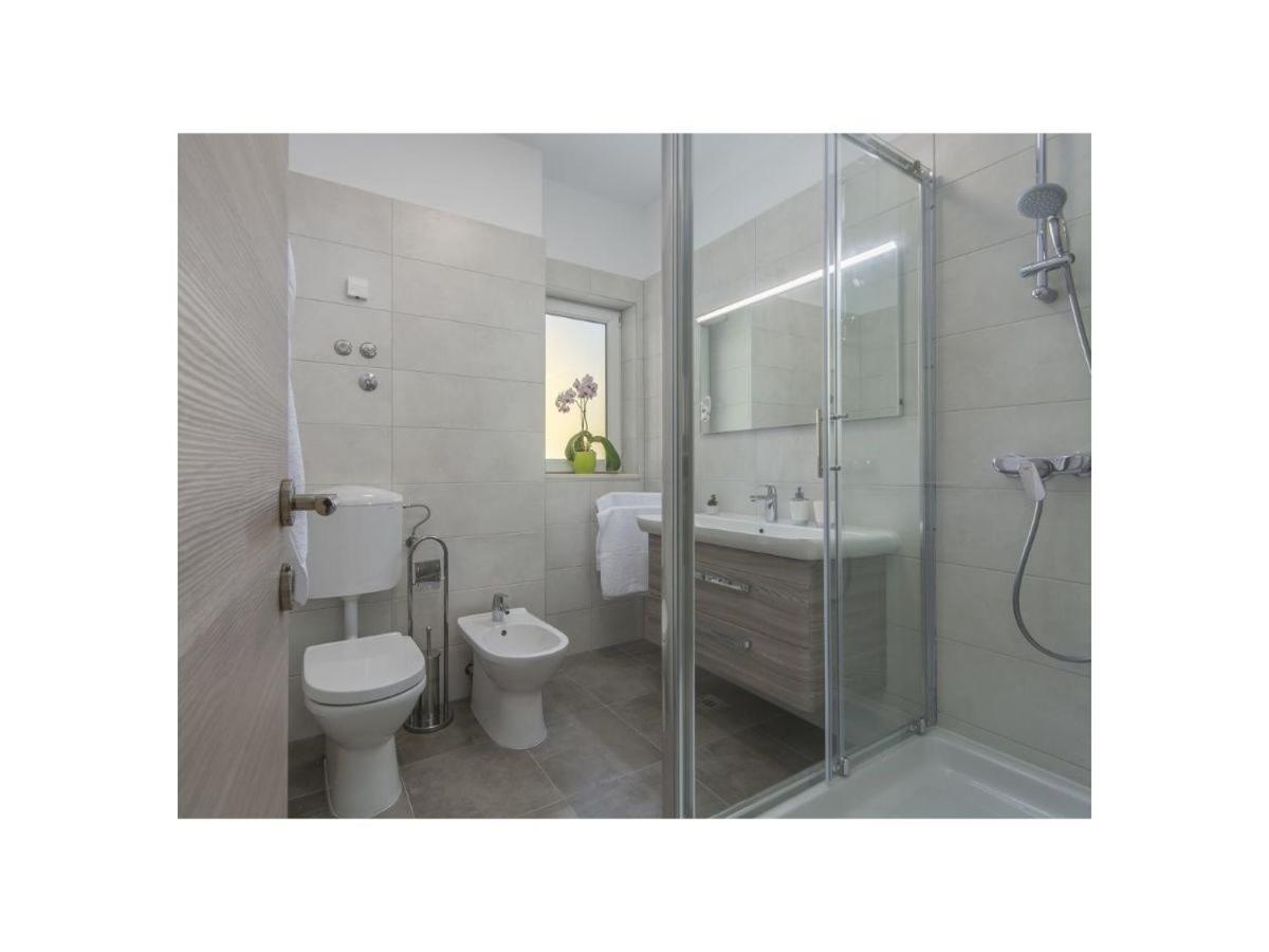 Villa Romi M - Property Image 4