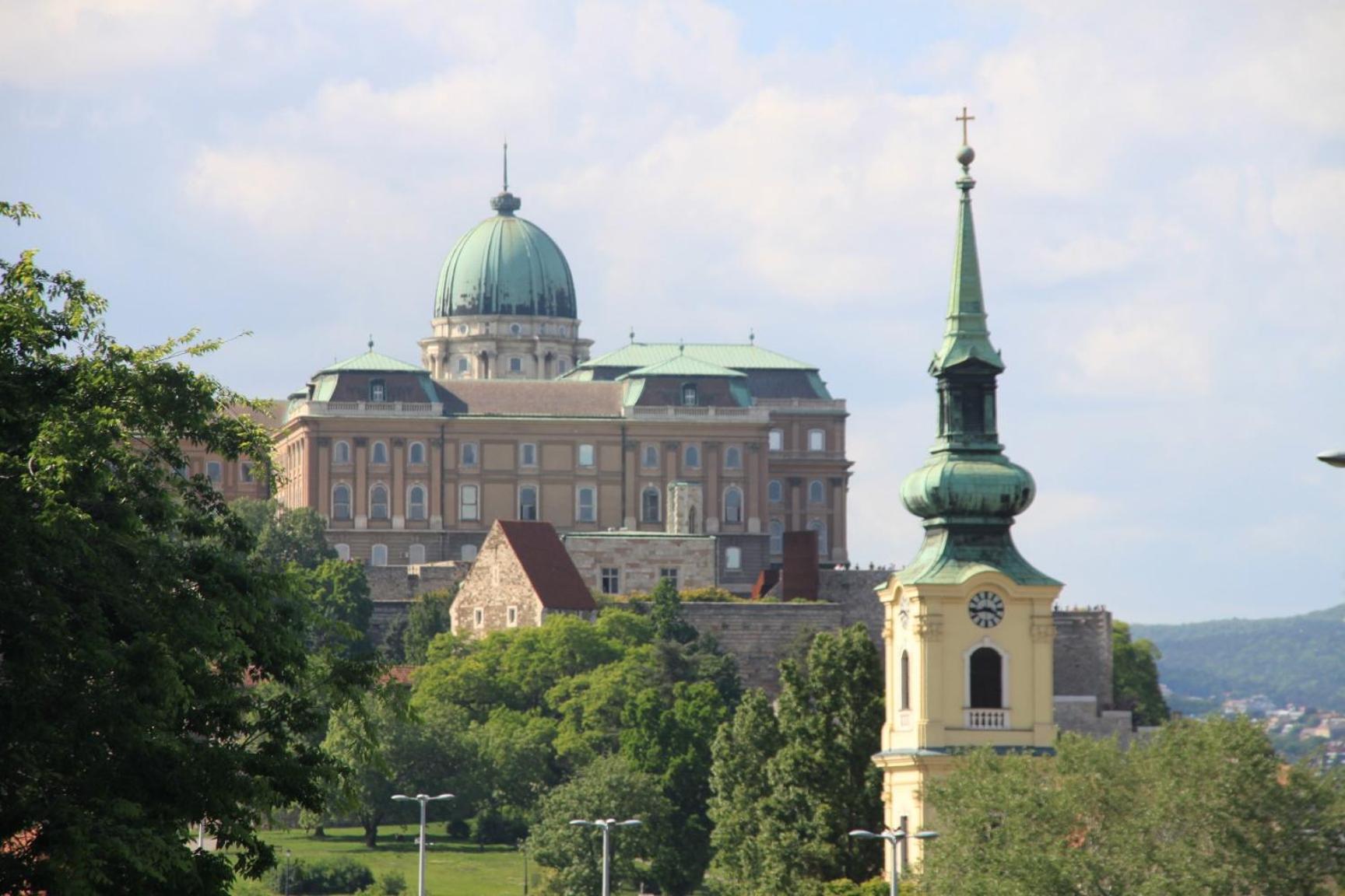 Christine Apartment close to the Buda Castle view 3