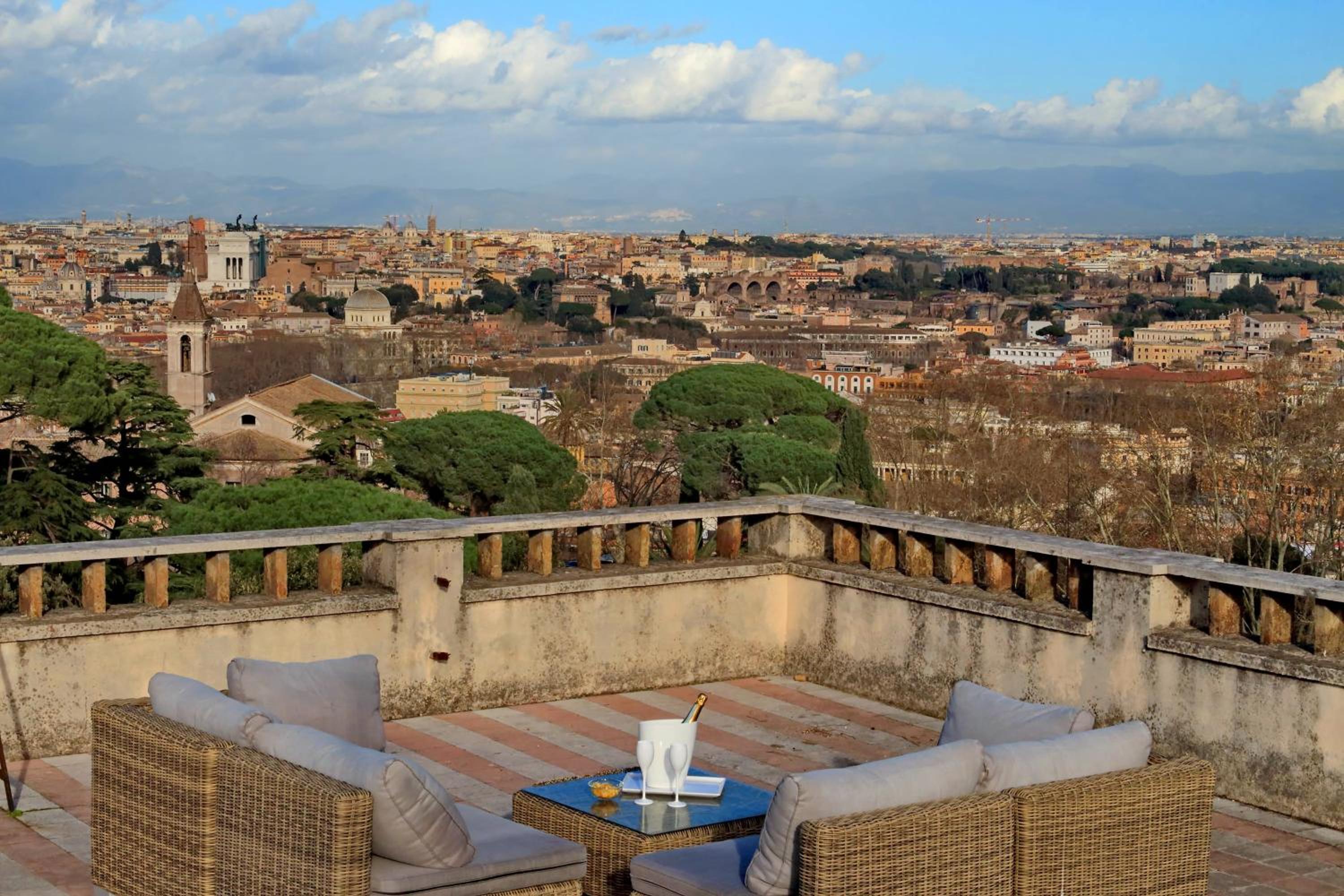 Domus Monamì Luxury Suites