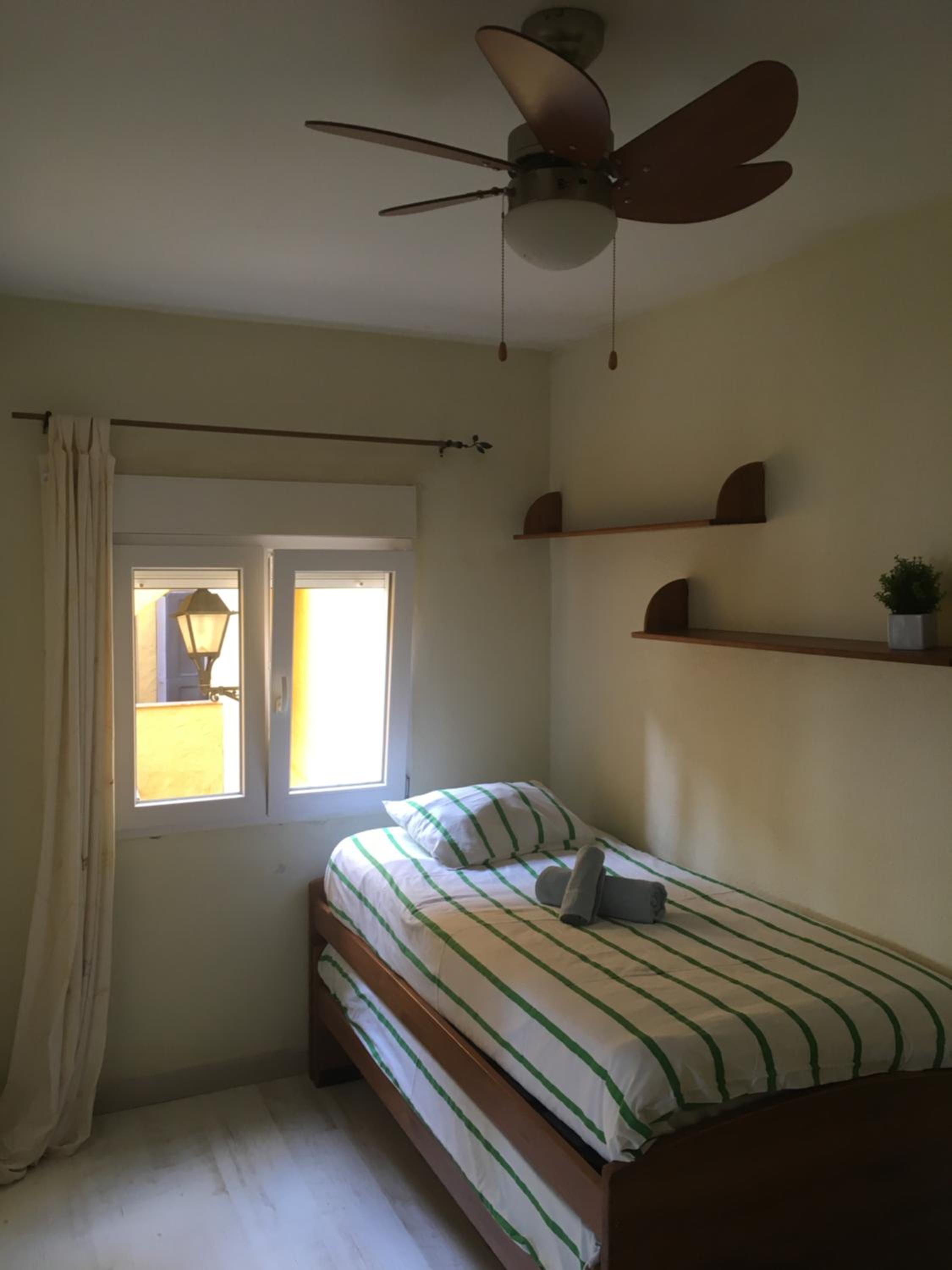 Tarifa Beach apartment with ocean views and pool view 5