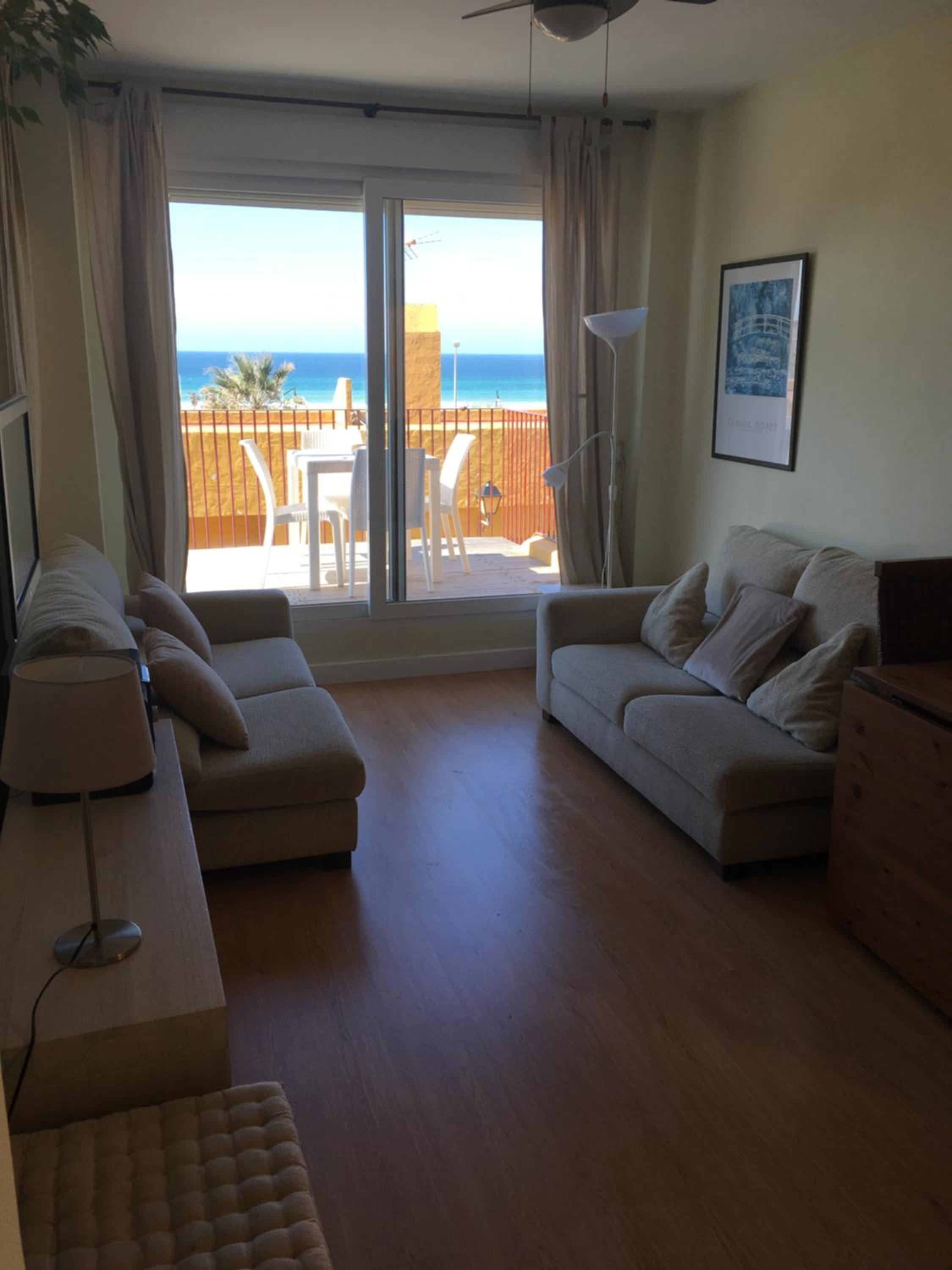 Tarifa Beach apartment with ocean views and pool view 3