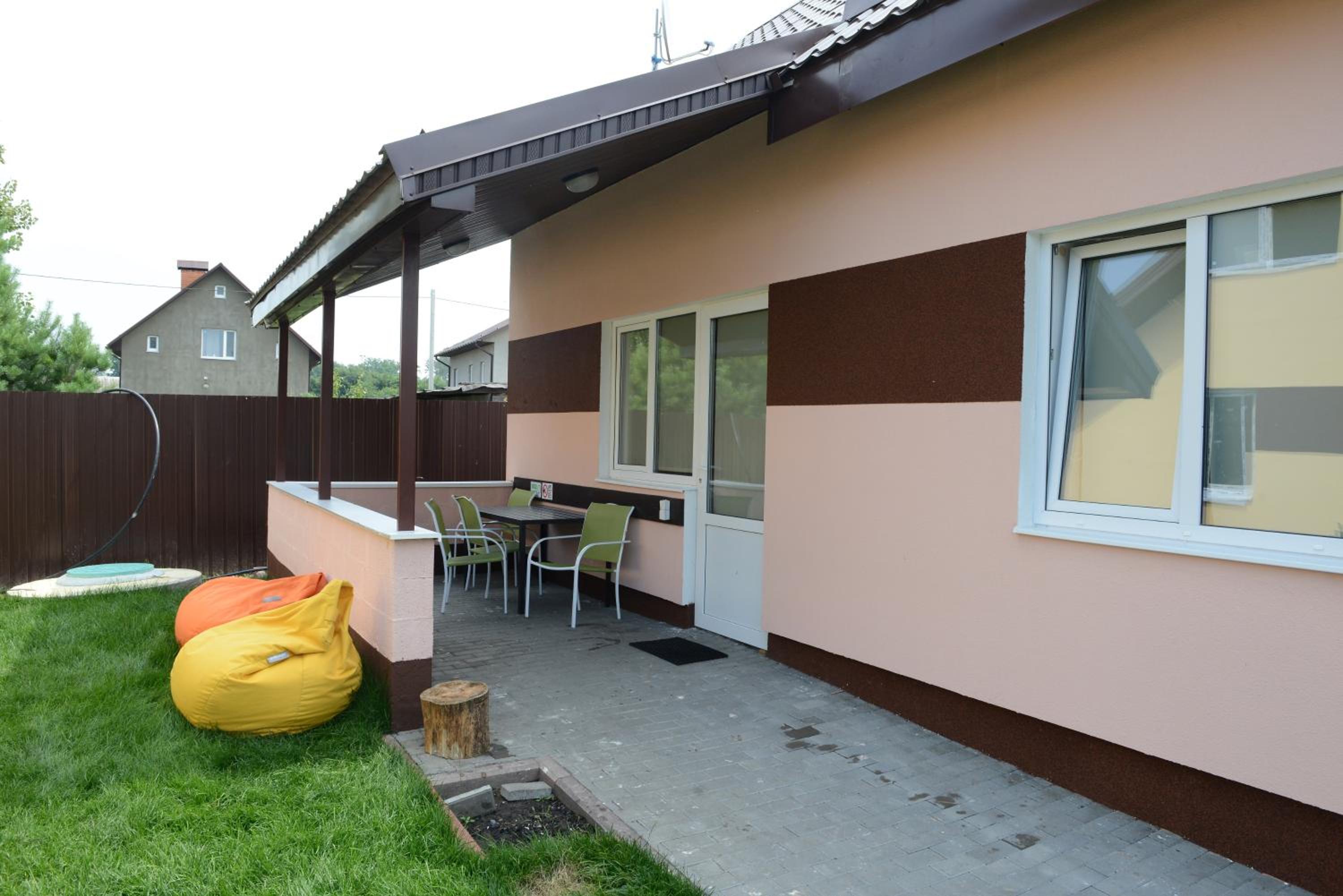 Photo 8