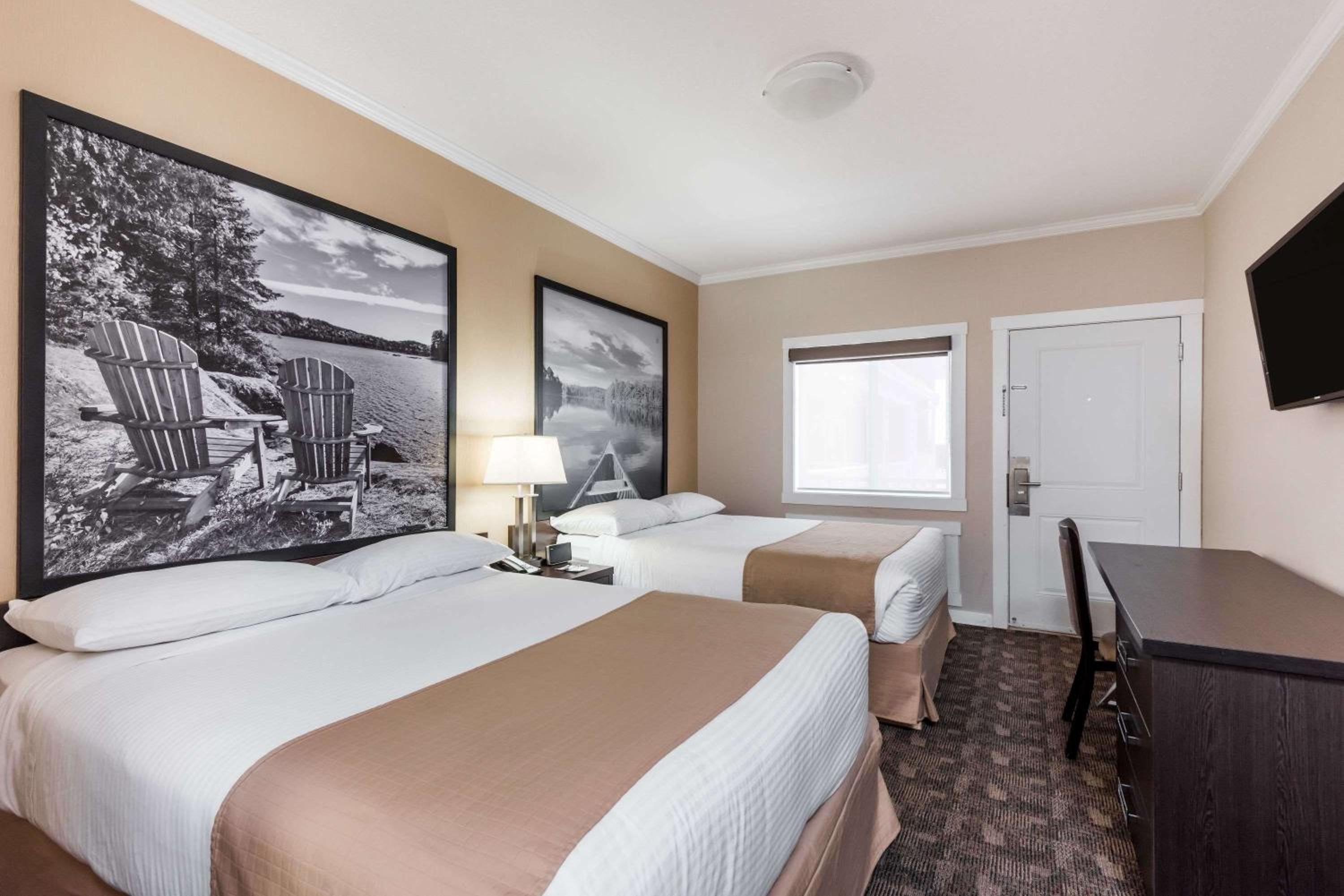 Super 8 by Wyndham Watrous