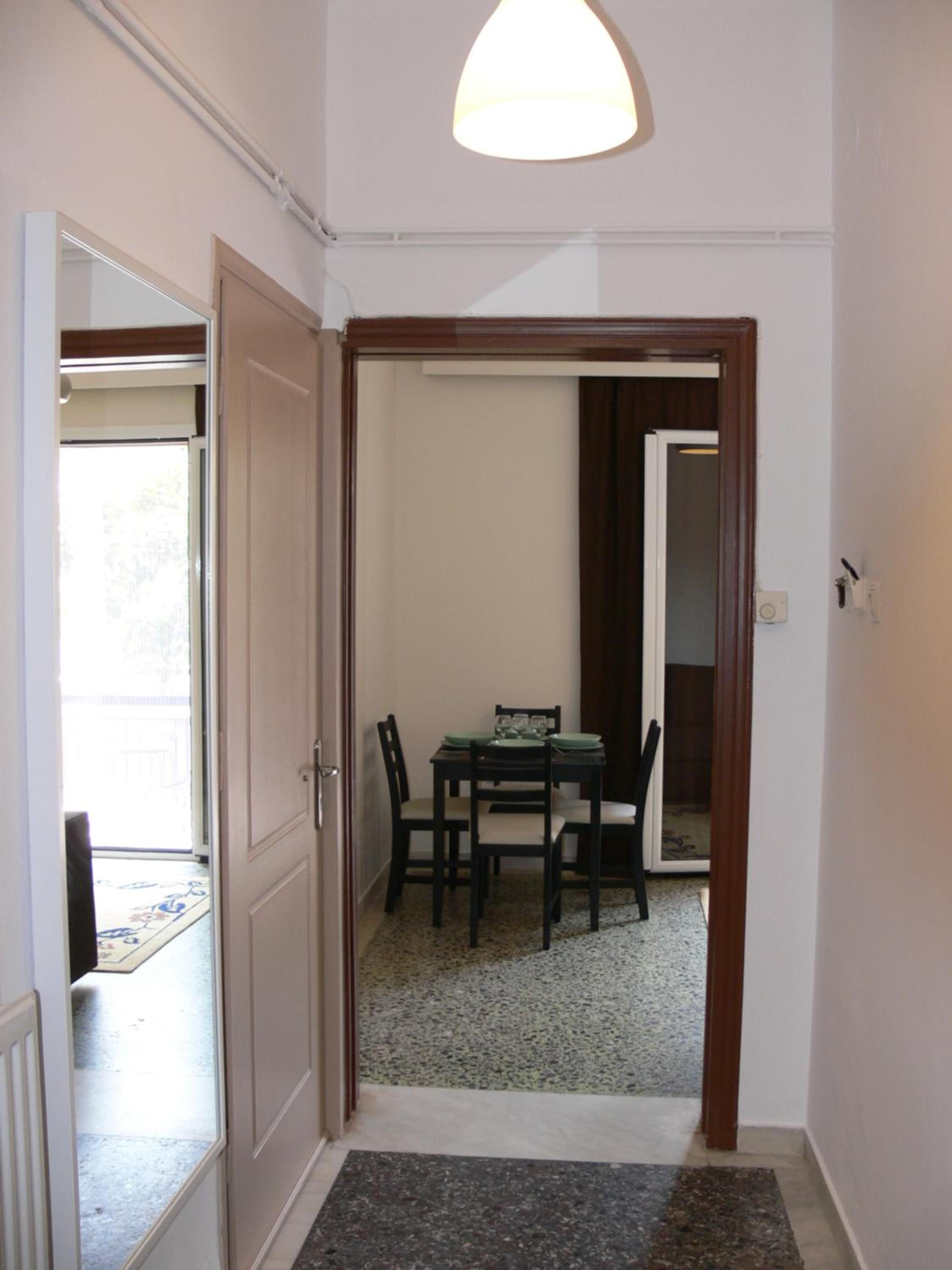 Eleni Apartments