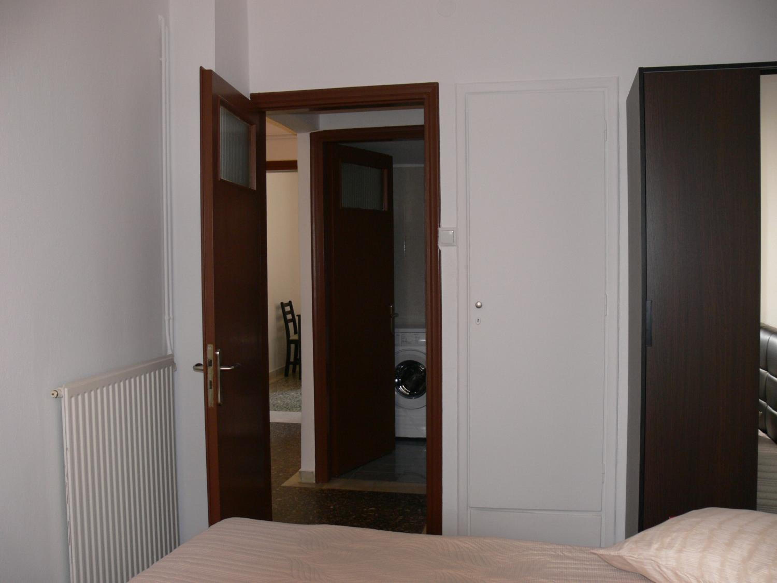 Eleni Apartments