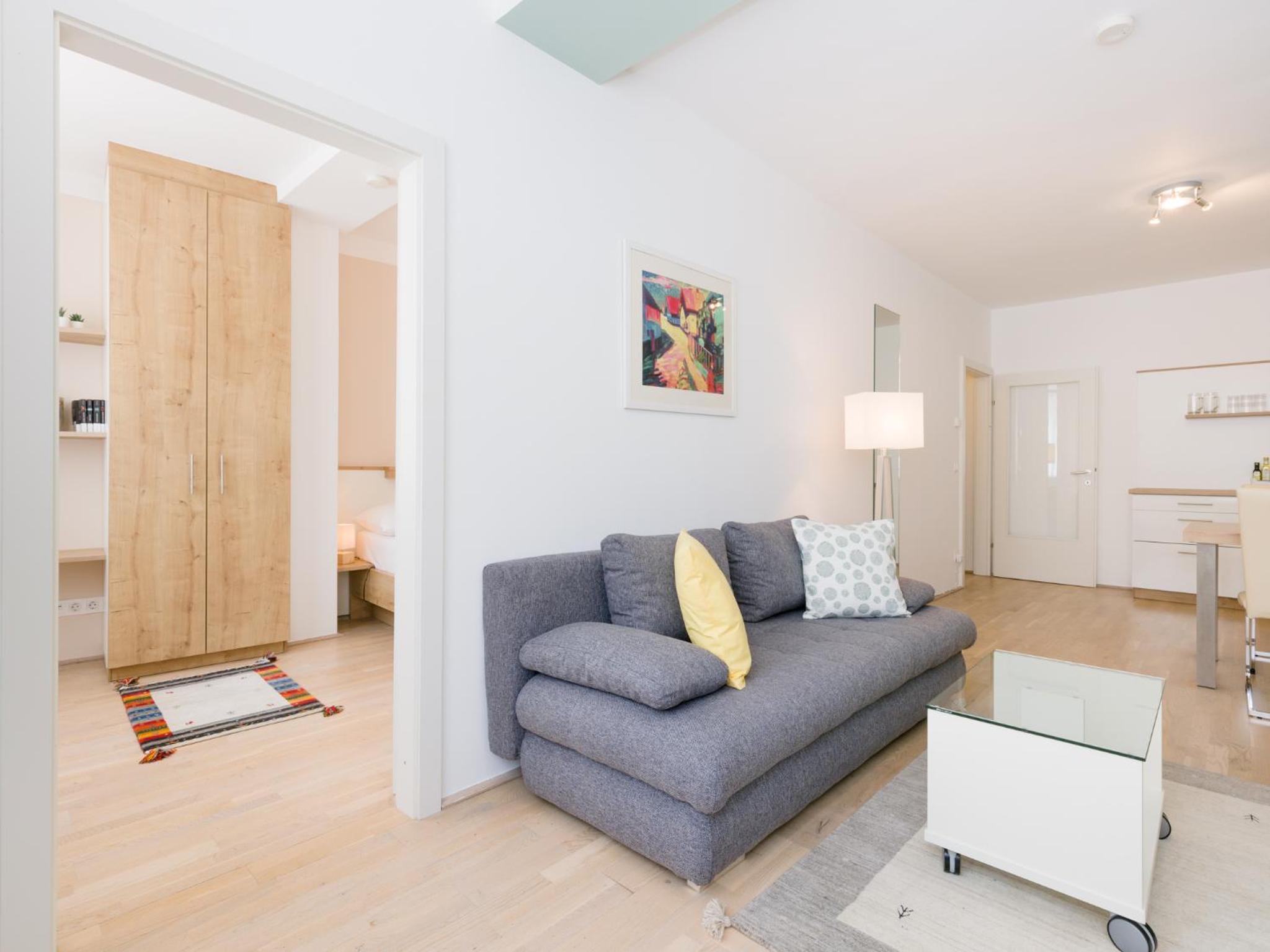 Christian Apartments Oper - contactless check in