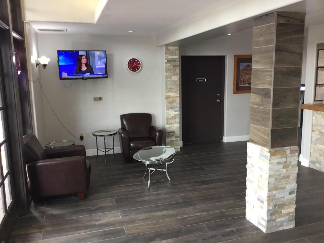 Extend-a-Suites Phoenix view 3