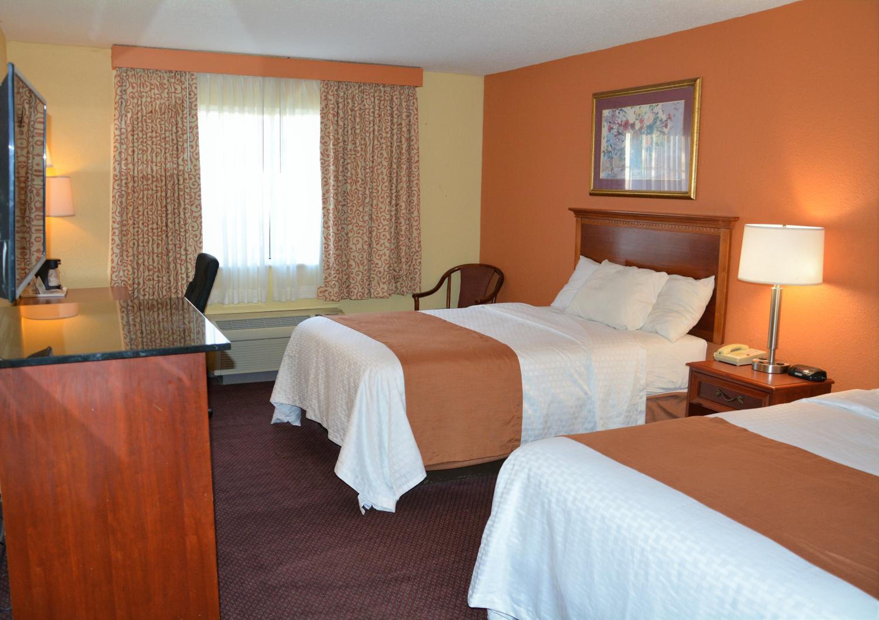 Columbus Grand Hotel & Banquet Center, Photo 6