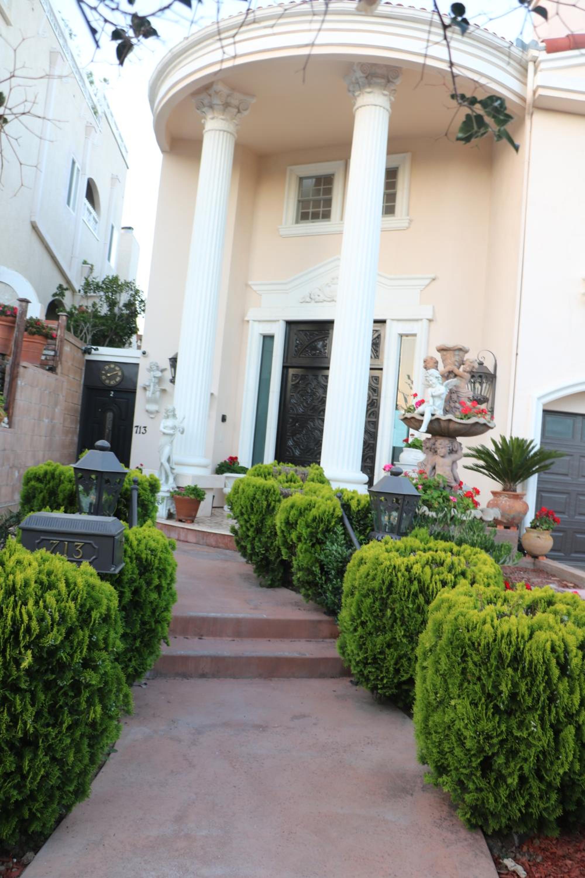 Entire Second Flr - Santa Monica Luxury Roman Villa