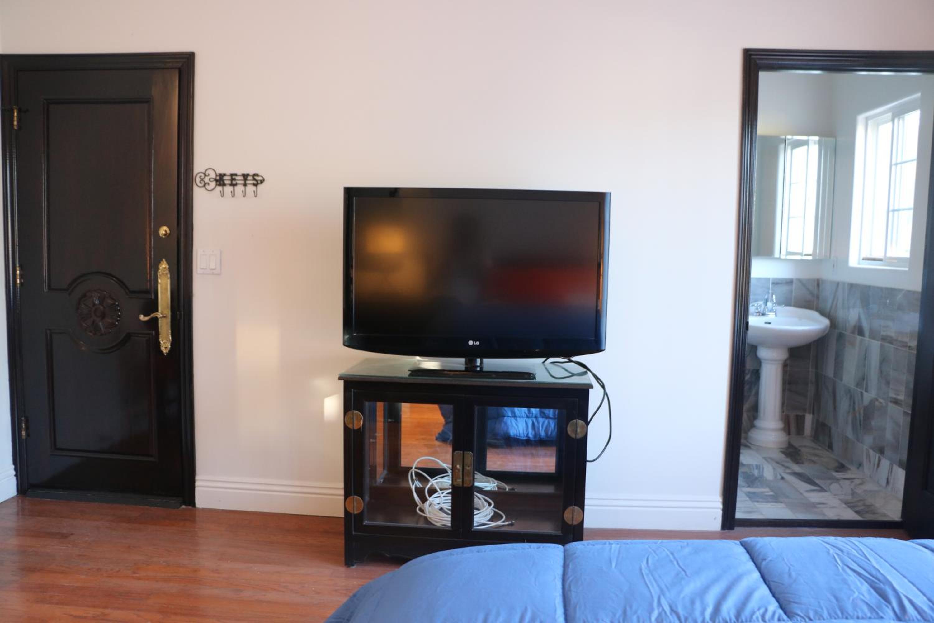 Entire Second Flr - Santa Monica Luxury Roman Villa