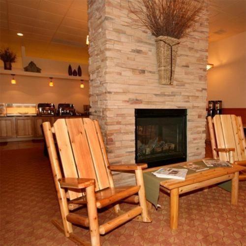 Trails End Motel Sheridan view 5
