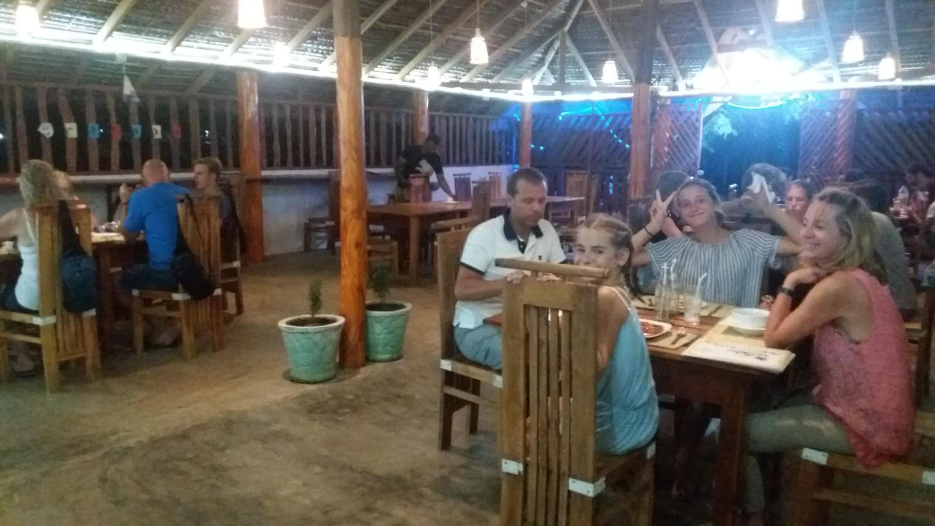 Shan Guest and Restaurant Nilaveli