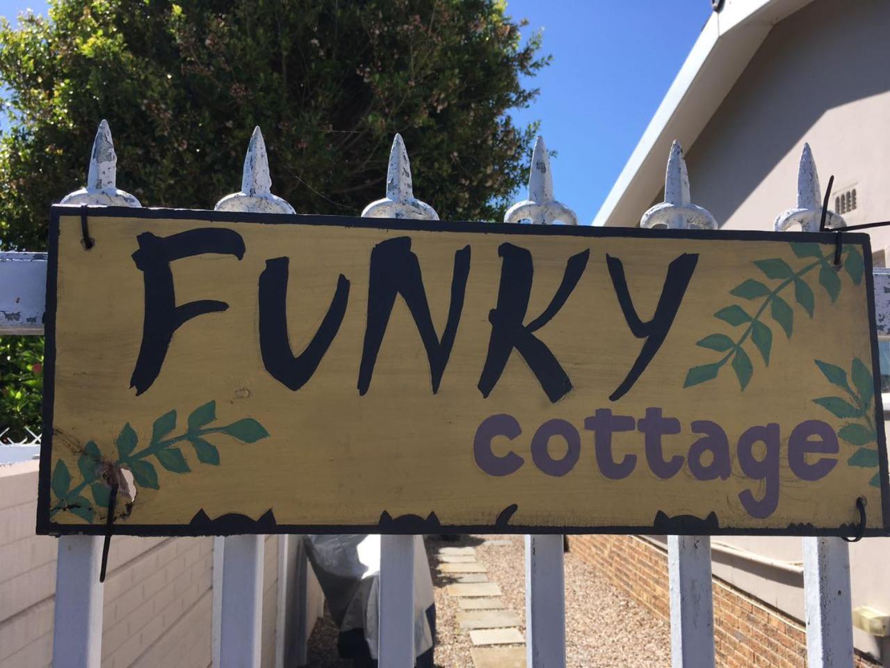 Funky cottage — photo 32