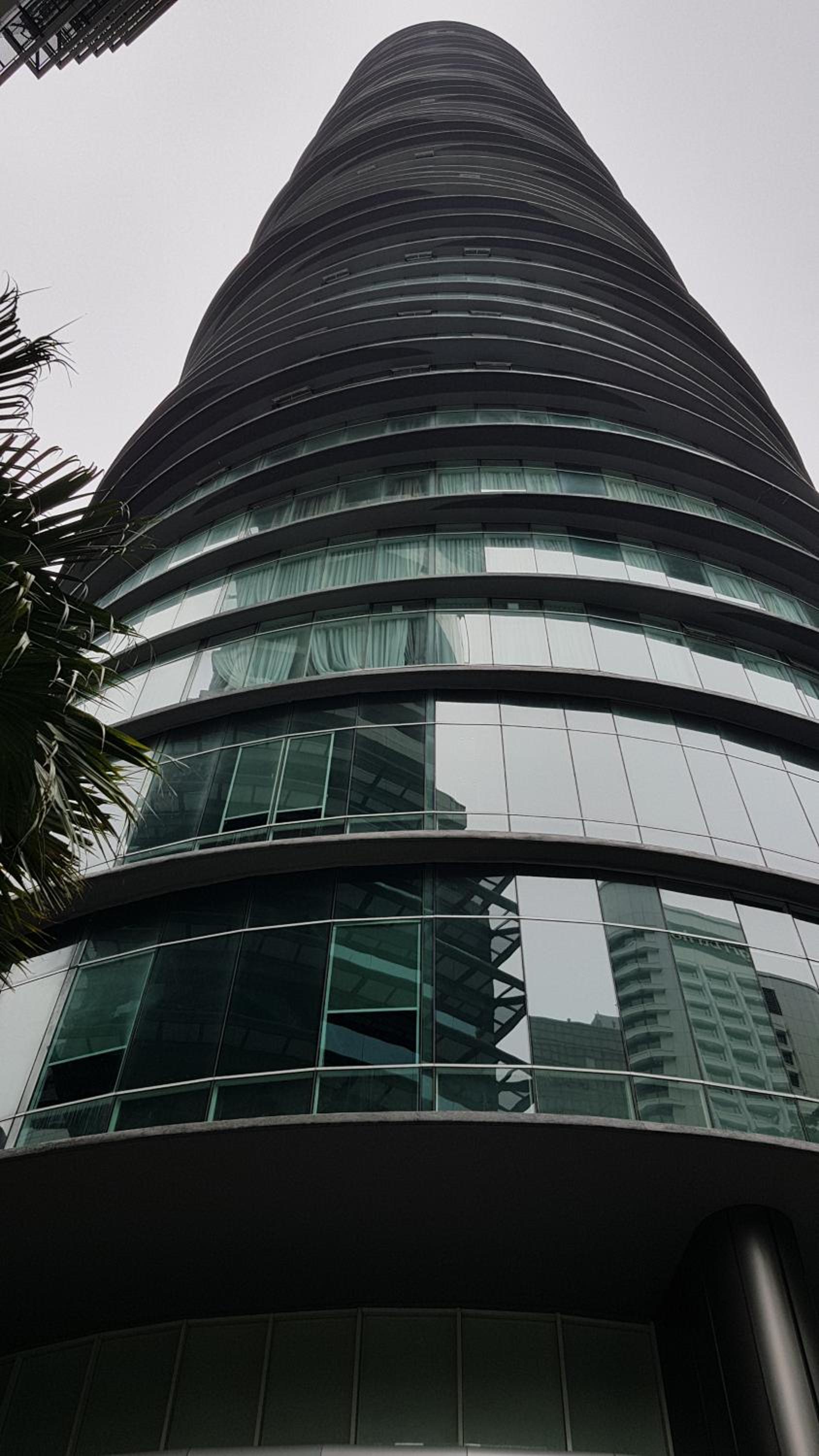 5 STAR & LUXURY Apartment near KLCC/ KL City Centre