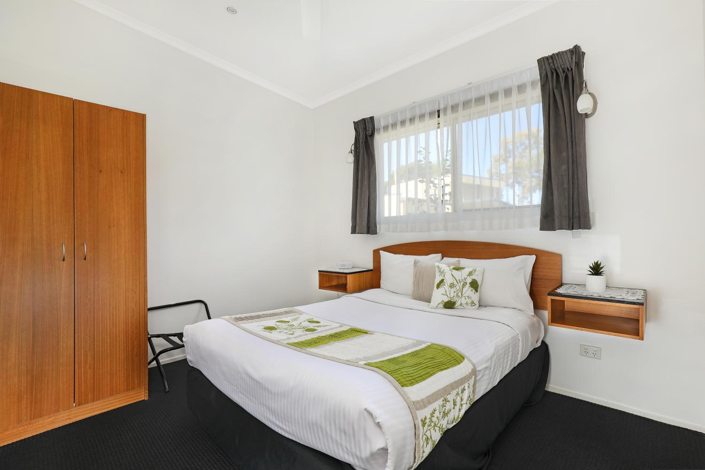 Caboolture Riverlakes Boutique Motel