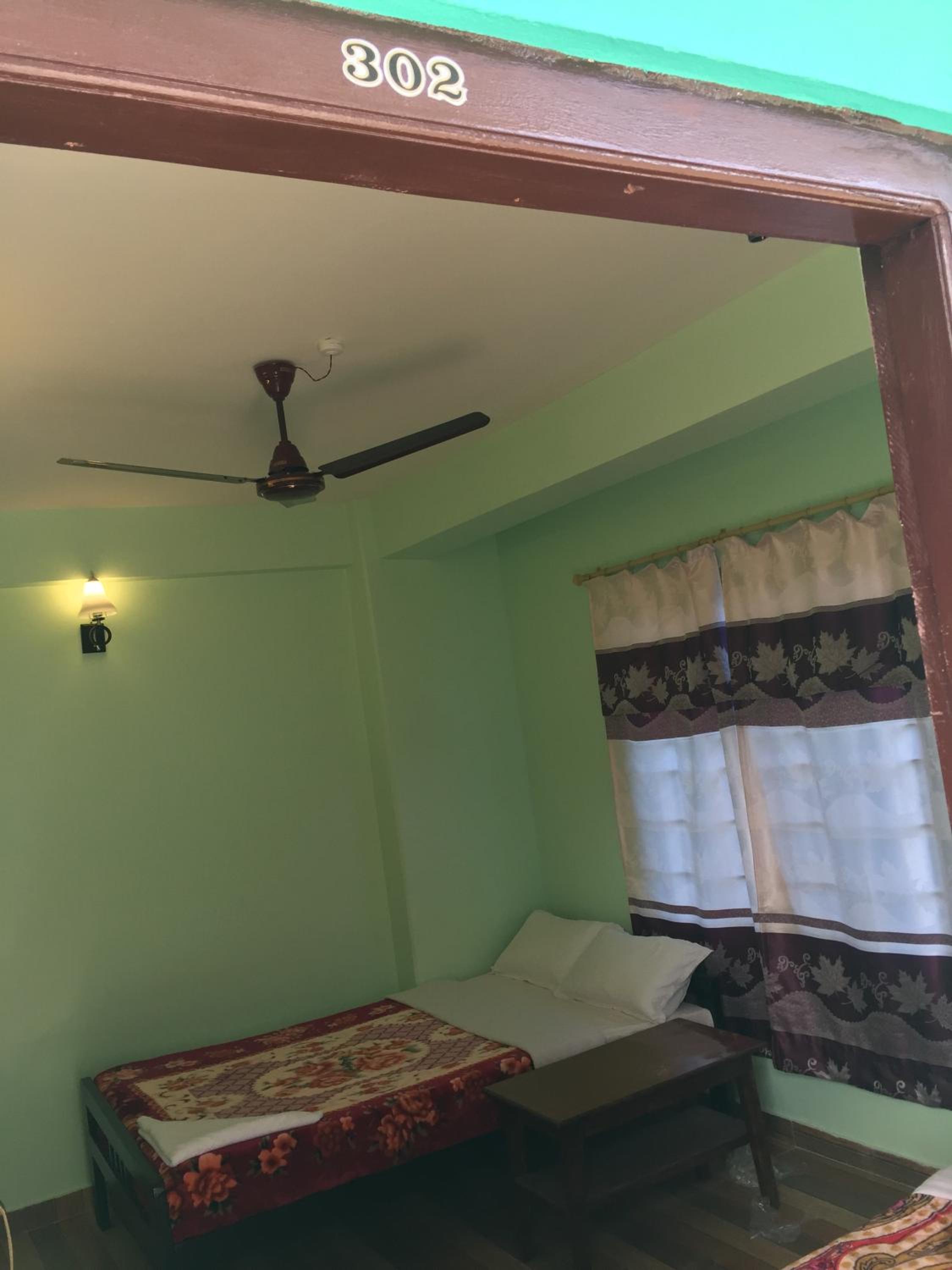 Harry Guest House & Restaurant