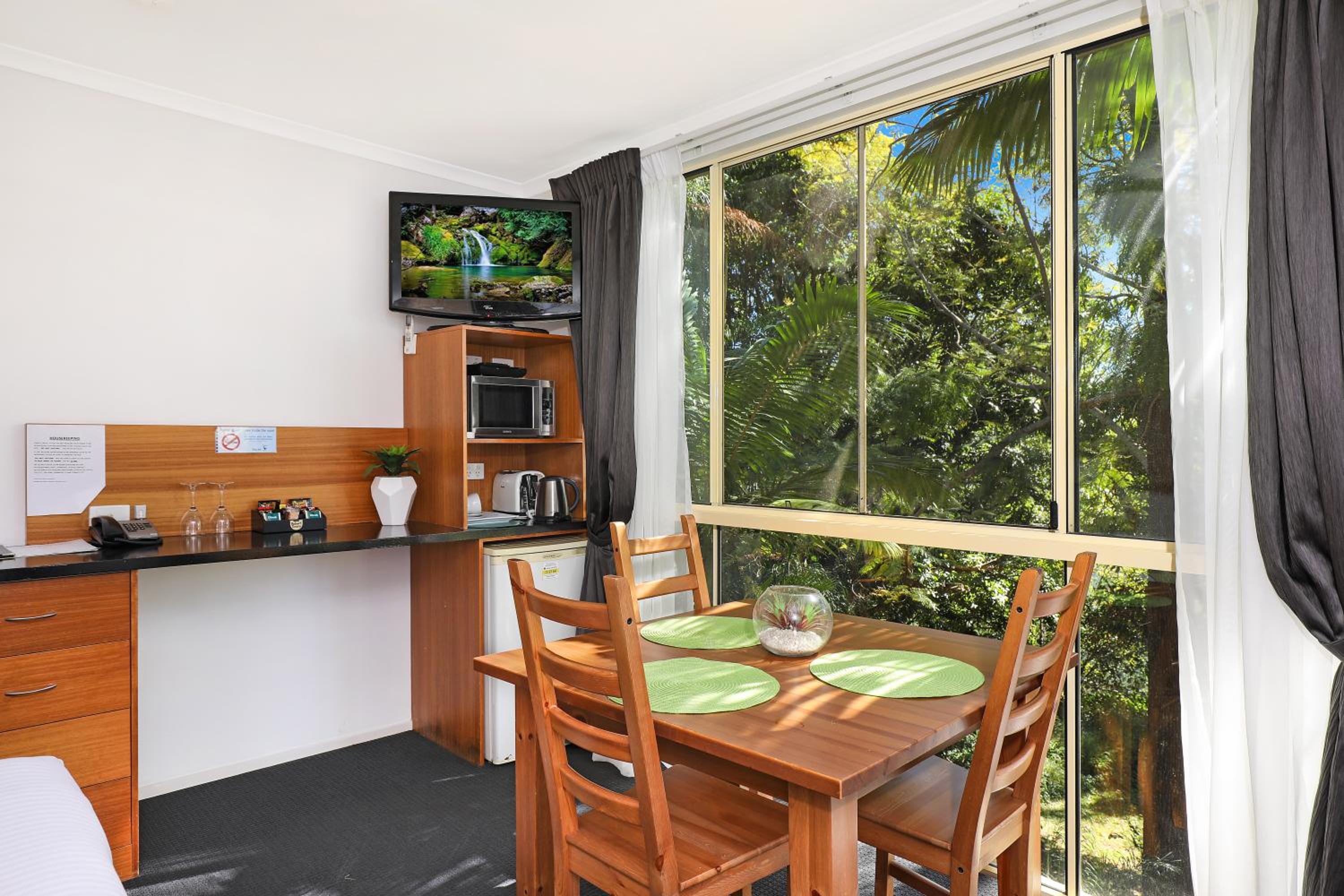 Caboolture Riverlakes Boutique Motel