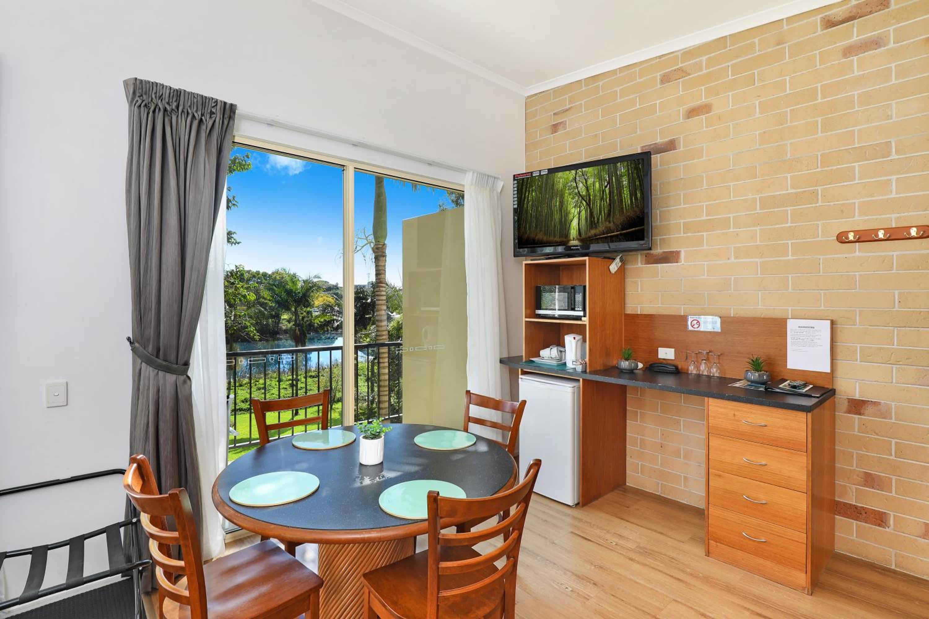 Caboolture Riverlakes Boutique Motel